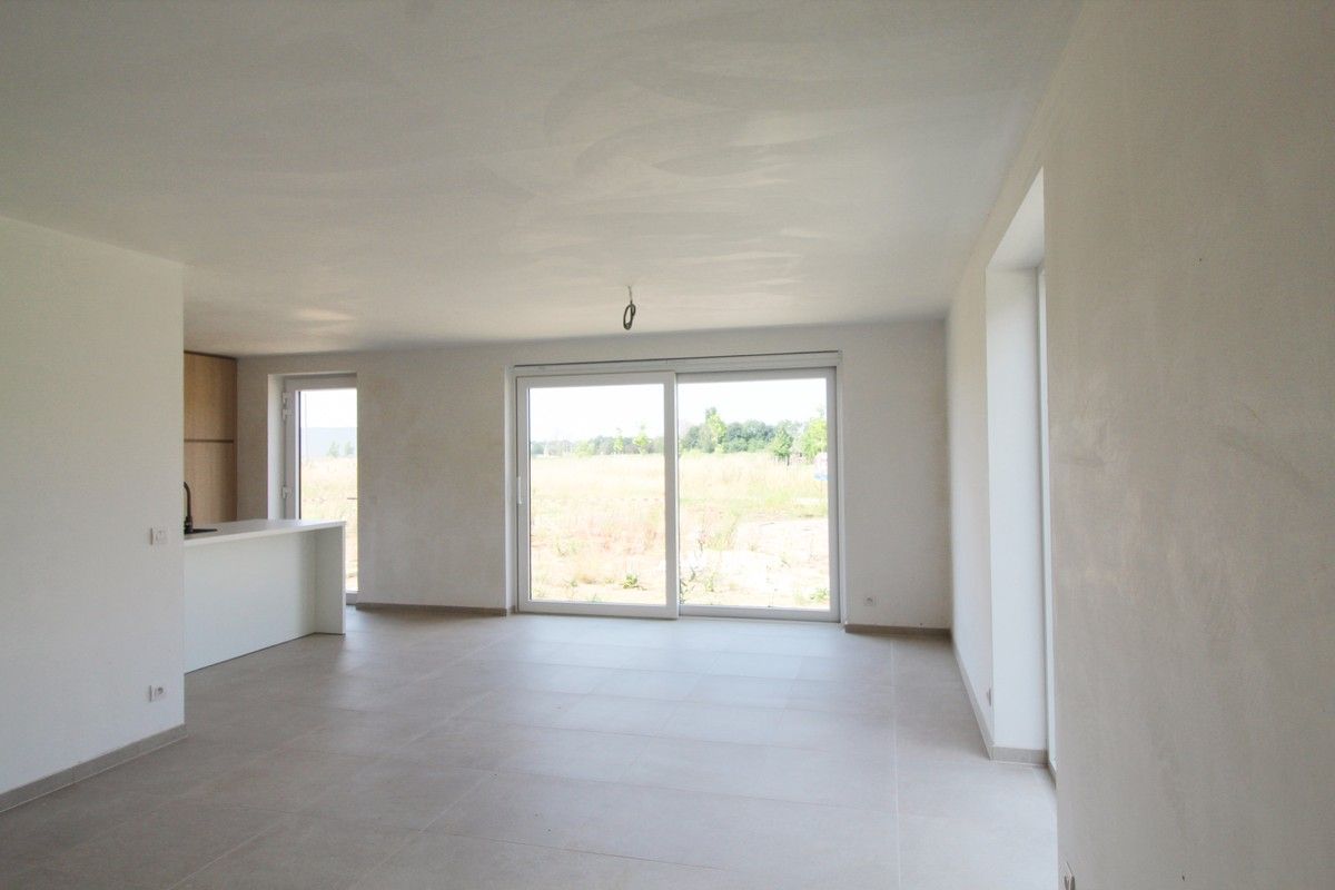 Nieuwe moderne halfopen woningen te koop in Roeselare foto 4