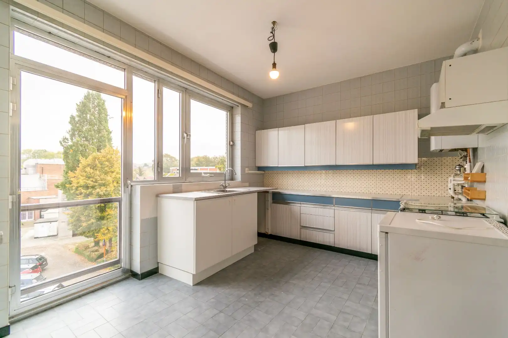 Een zeer ruim appartement te Halle! foto 3