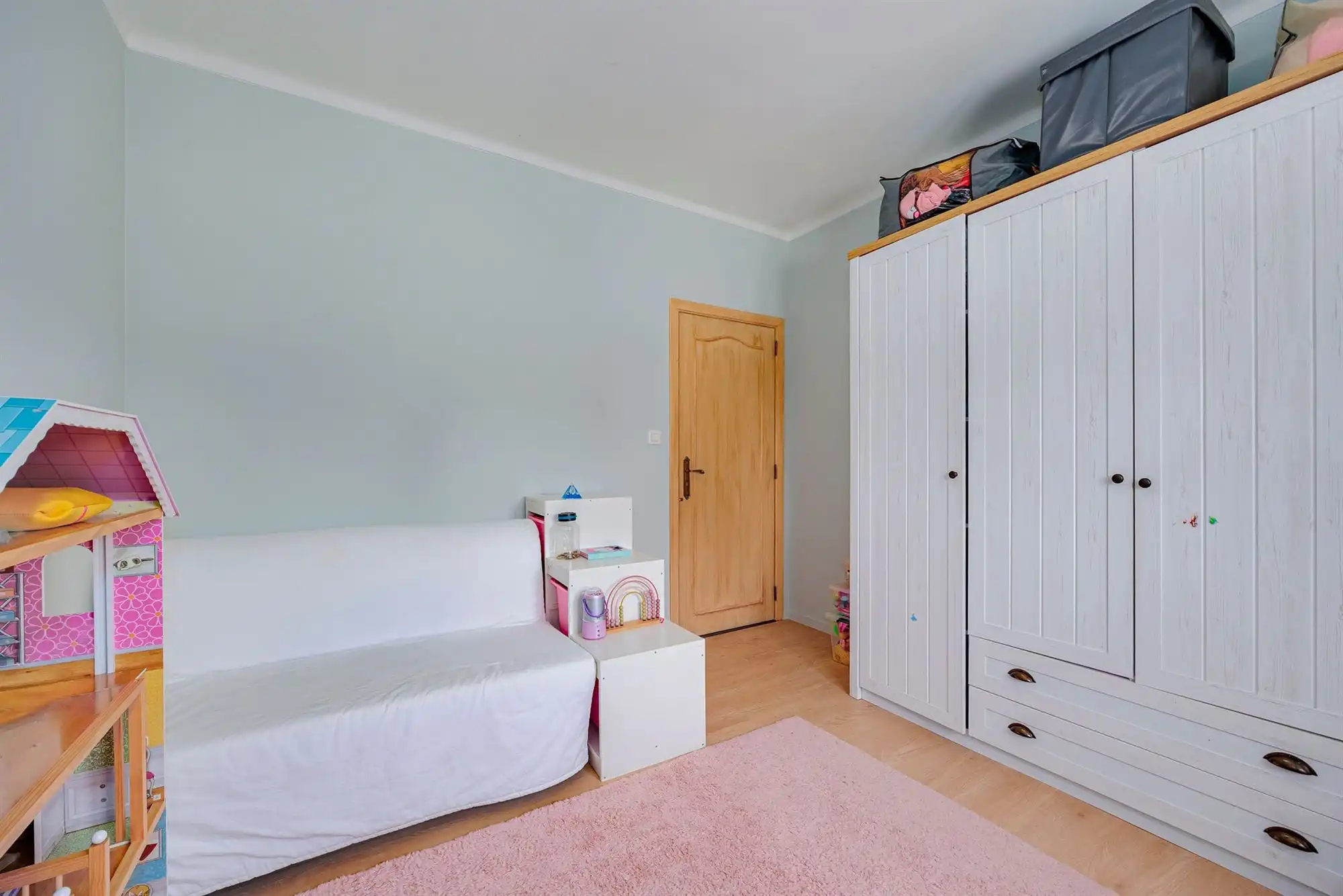 Instapklare villa met 3 slaapkamers, ruime tuin en voldoende parking op gunstige locatie! foto 17