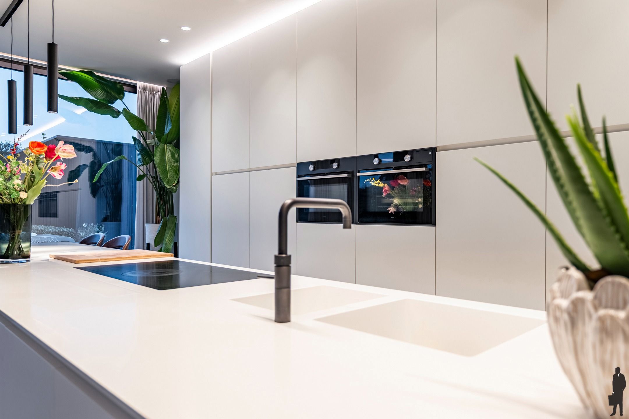 Luxe villa met zwembad en poolhouse vlakbij het centrum van Hoogstraten. foto 16