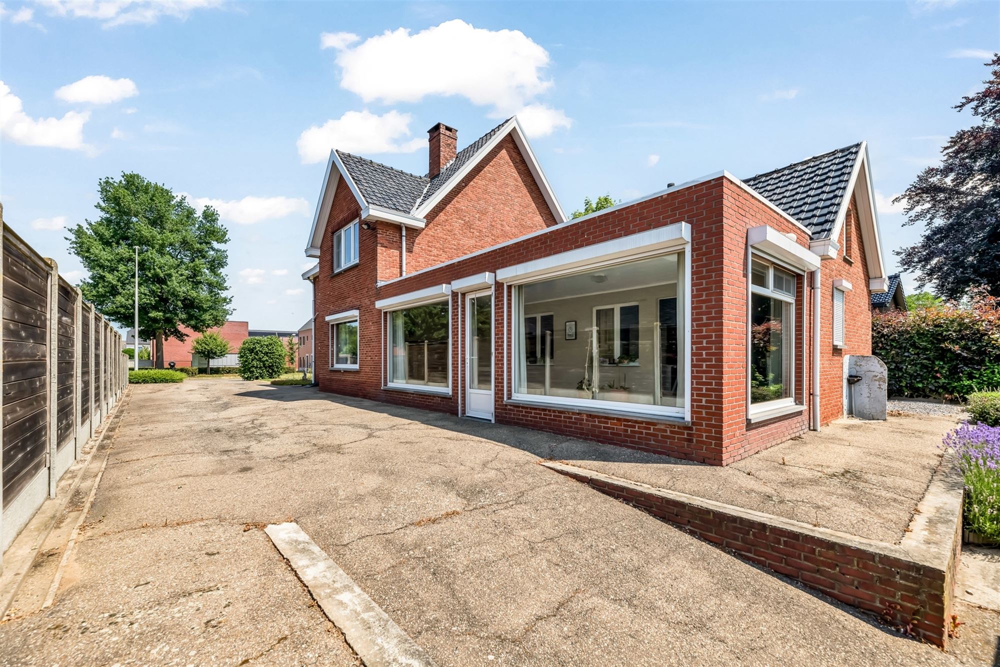 OP TE FRISSEN MAAR ZEER GOED ONDERHOUDEN WONING OP EEN RUIM PERCEEL NABIJ CENTRUM OOSTHAM foto 21