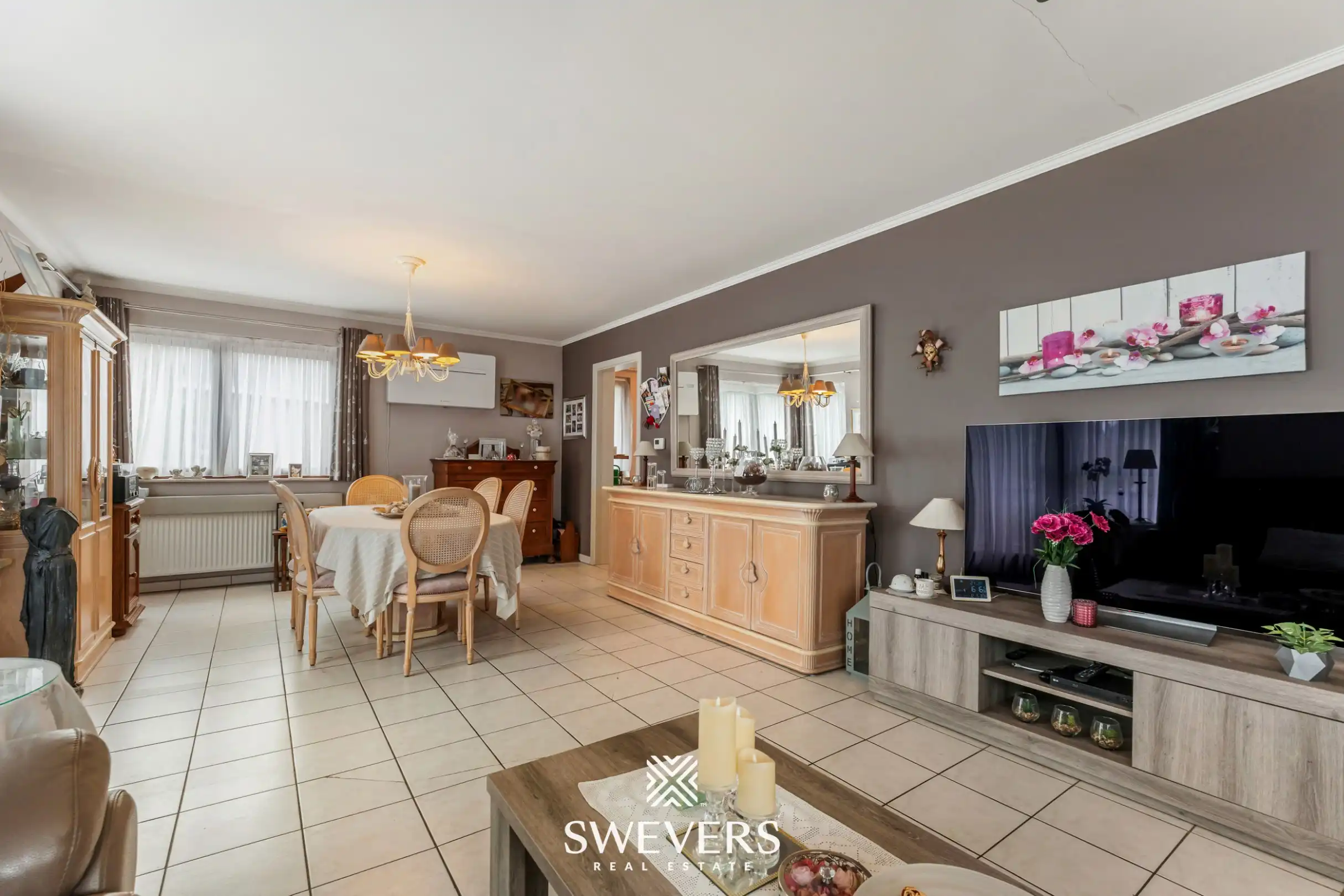 Ruim appartement met 3 slaapkamers centrum Sint-Truiden foto 8