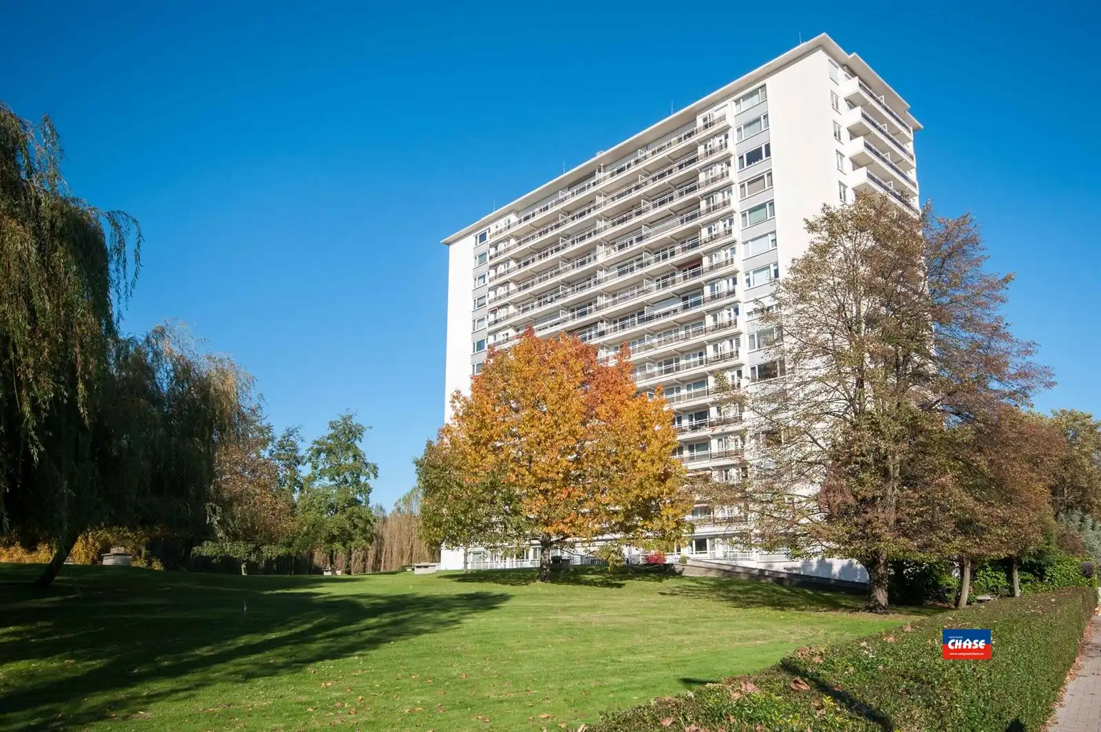Appartement met 1 slpk en terras met knap uitzicht foto {{pictureIndex}}