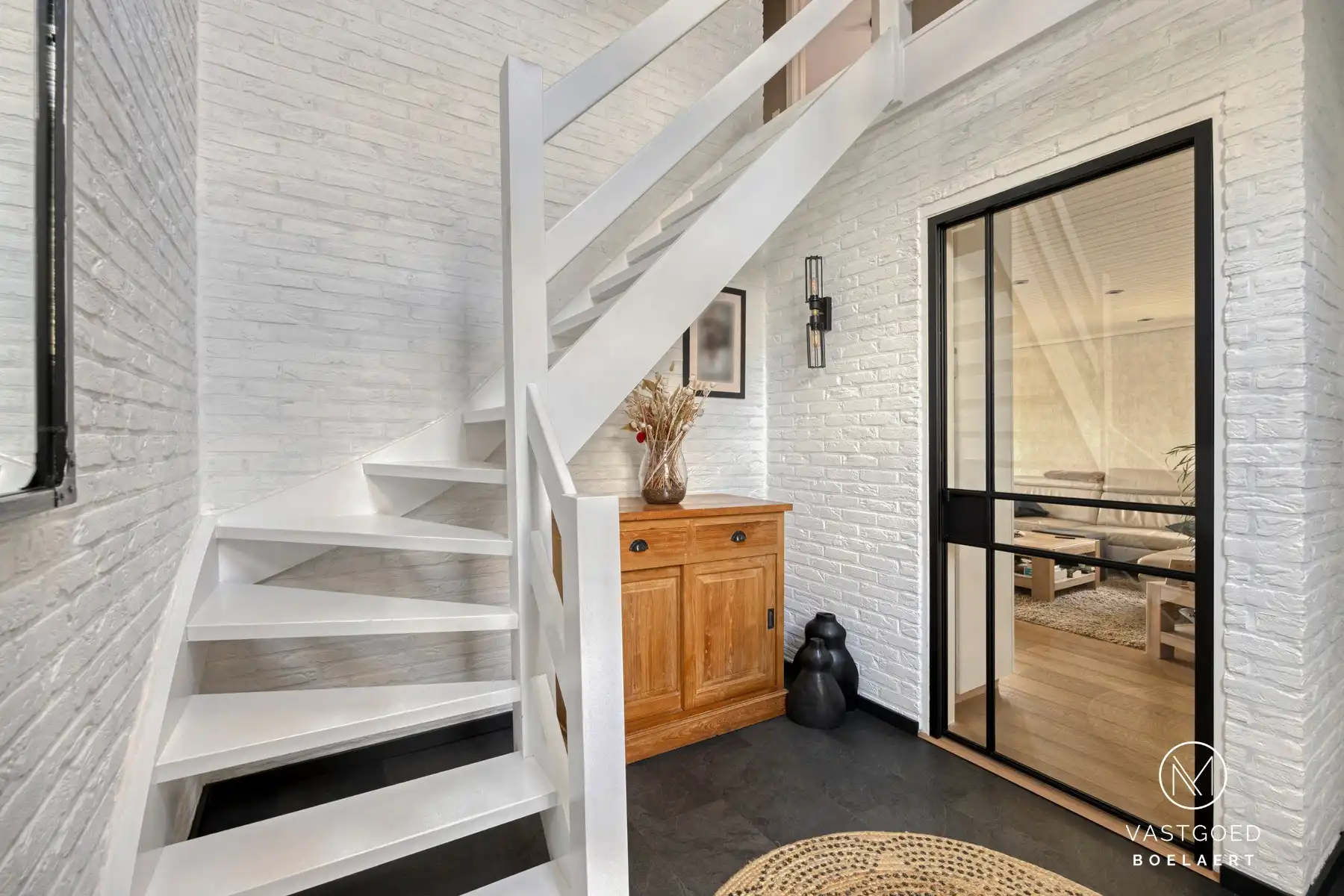 Ruime instapklare villa met sauna en dubbele garage. foto 11