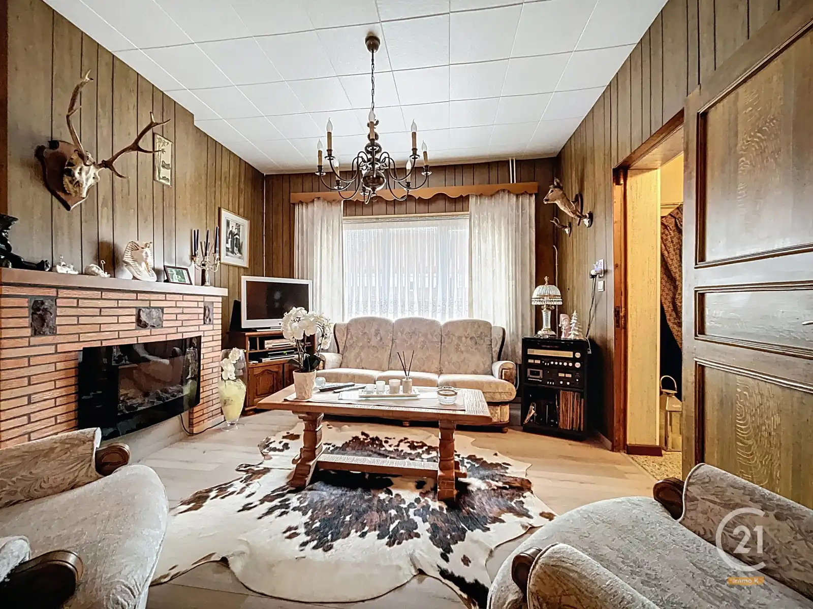 Degelijke, veelzijdige woning met ruime tuin van 12a35ca. foto 6