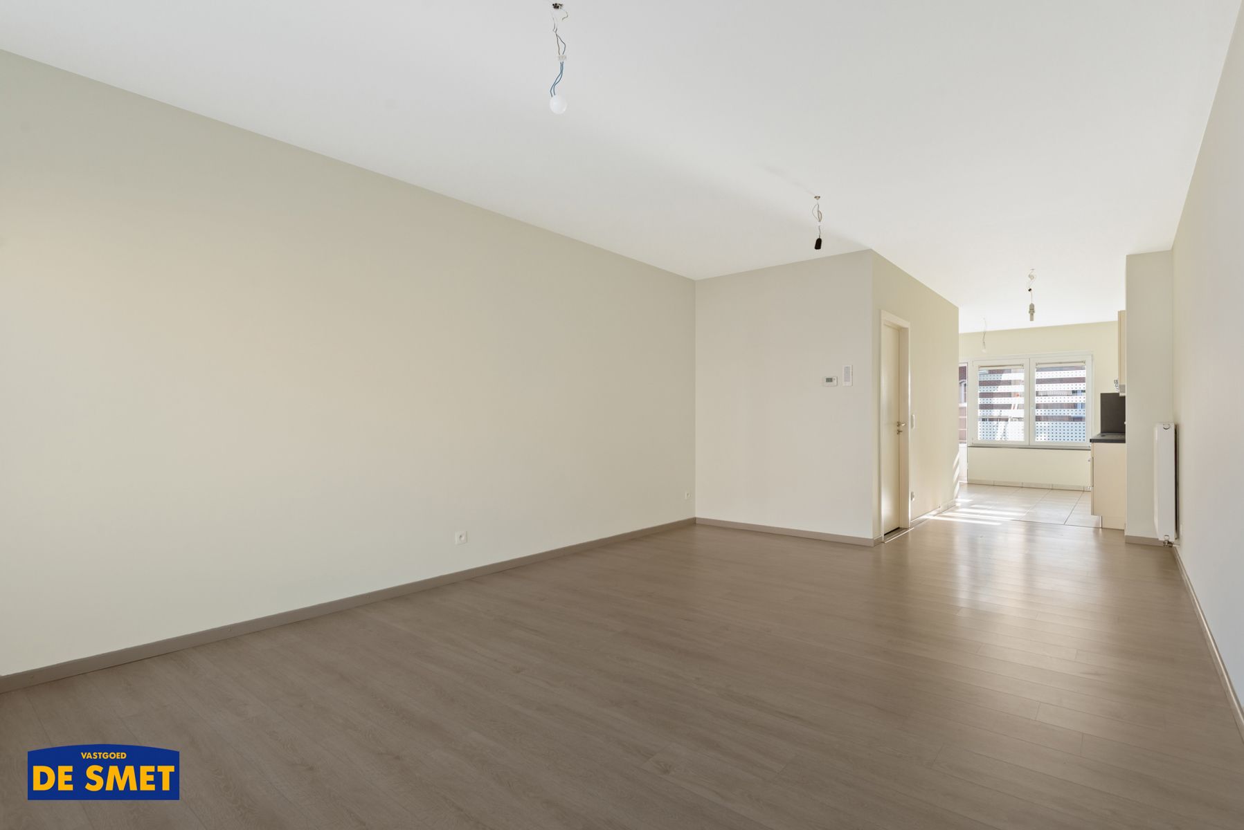 Recent duplex appartement met 2 terrassen en garage + oprit foto {{pictureIndex}}
