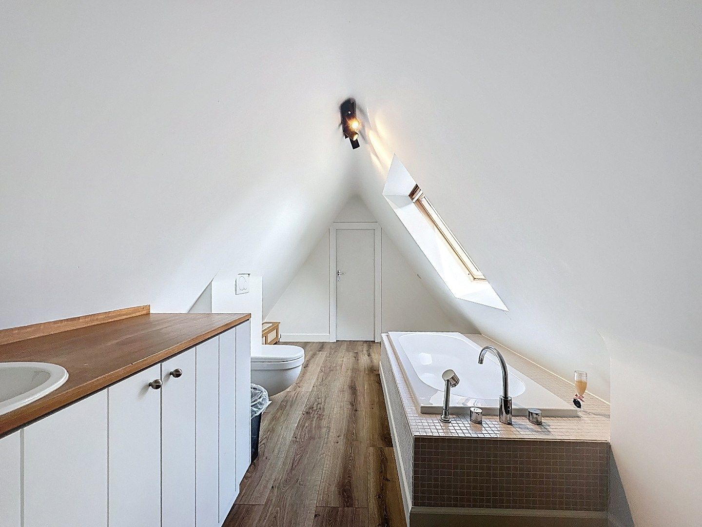 Ruim en modern wonen temidden van de polders foto 22