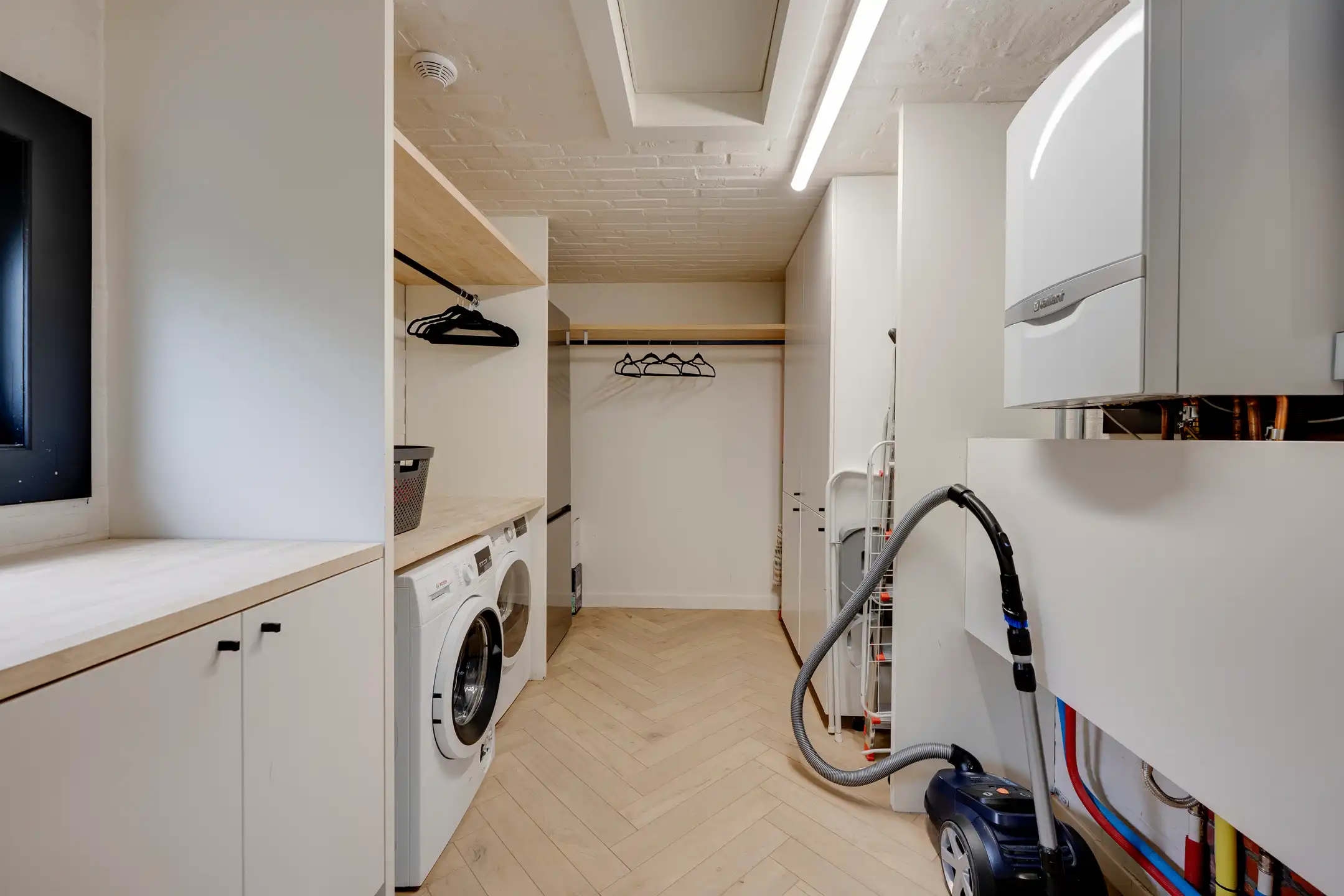 Prachtige rietgedekte villa te koop foto 27