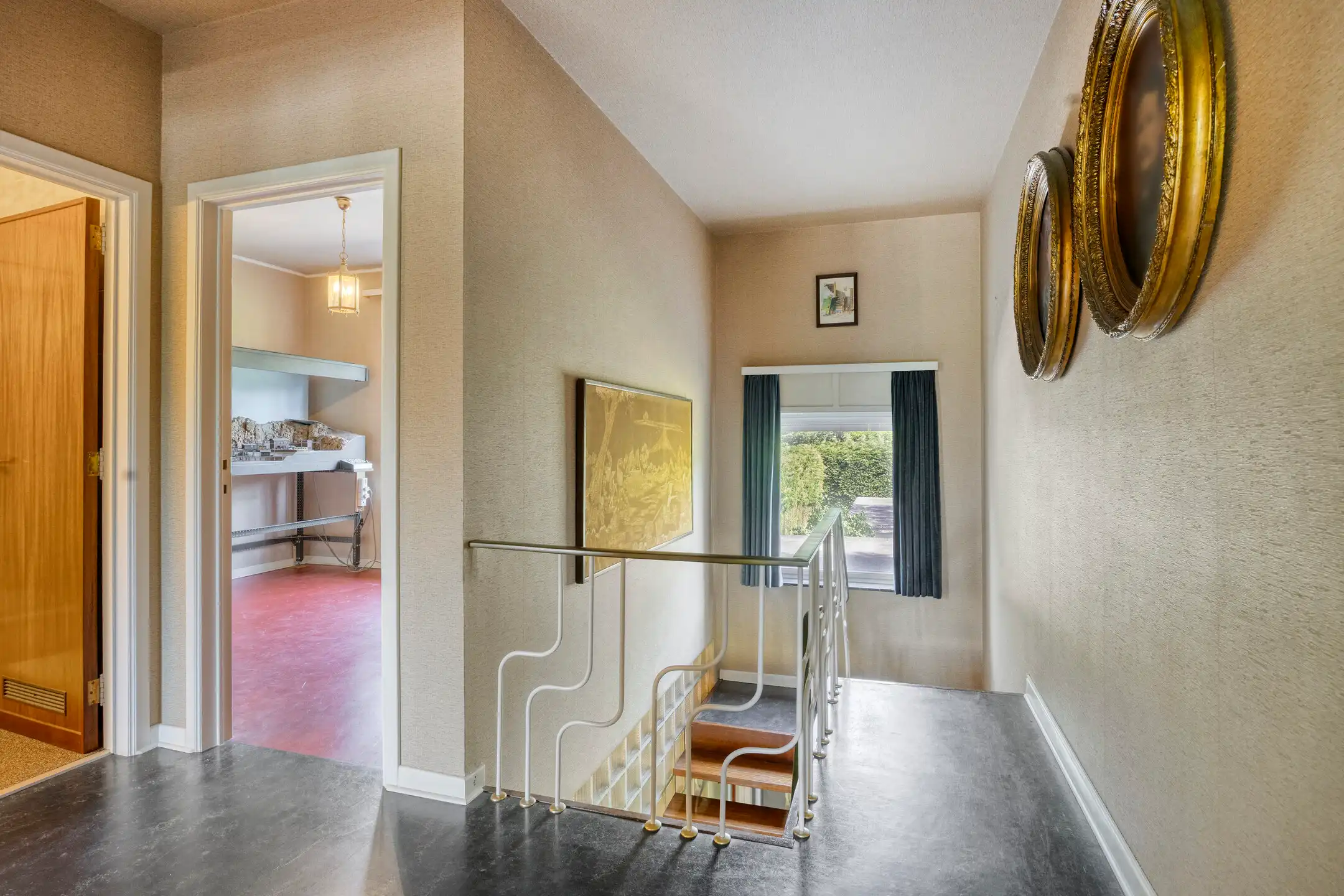 Halfopen woning met ruime garage en uitbreidingspotentieel foto 20