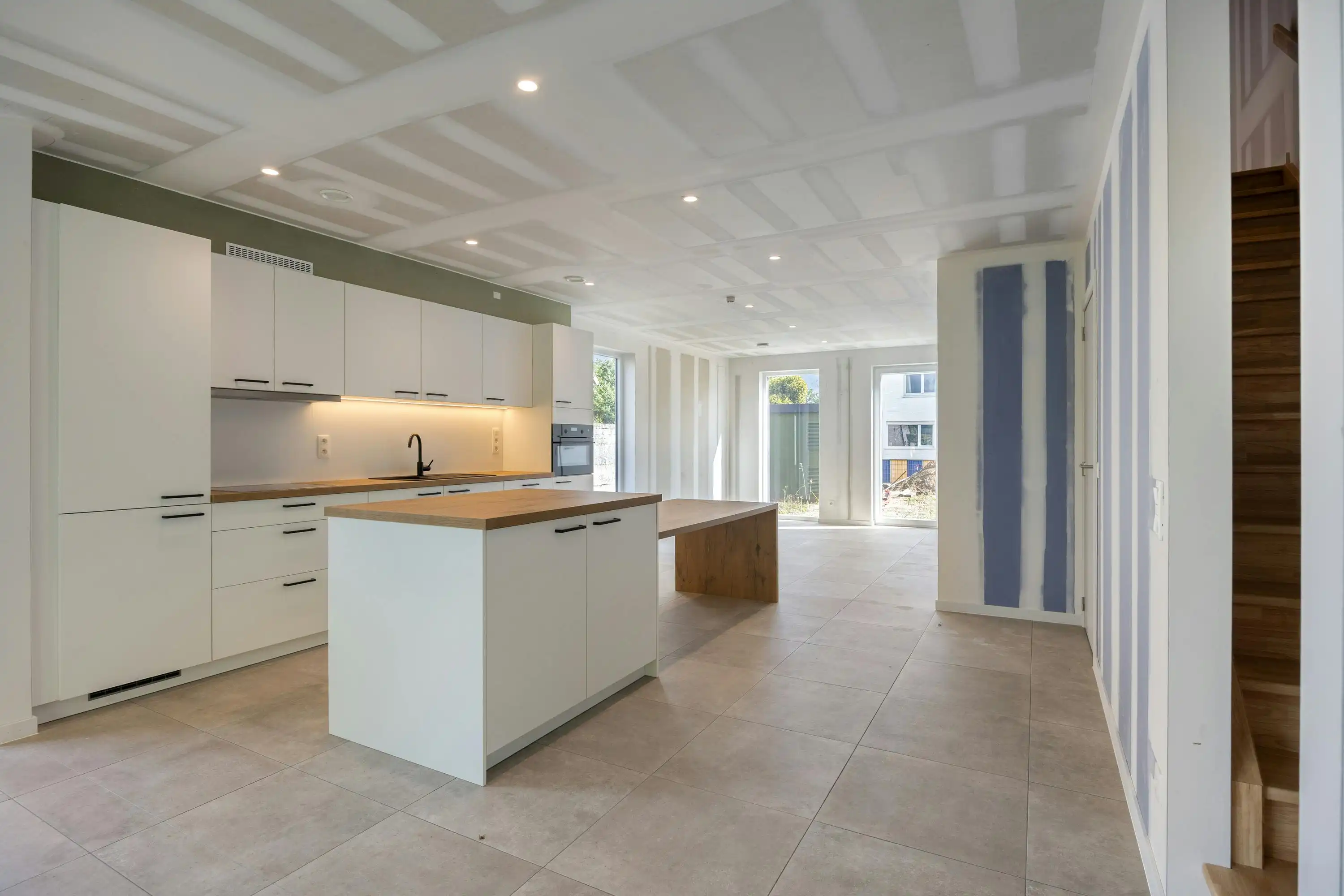 Recente halfopen woning met 3 slaapkamers in Leopoldsburg foto 3