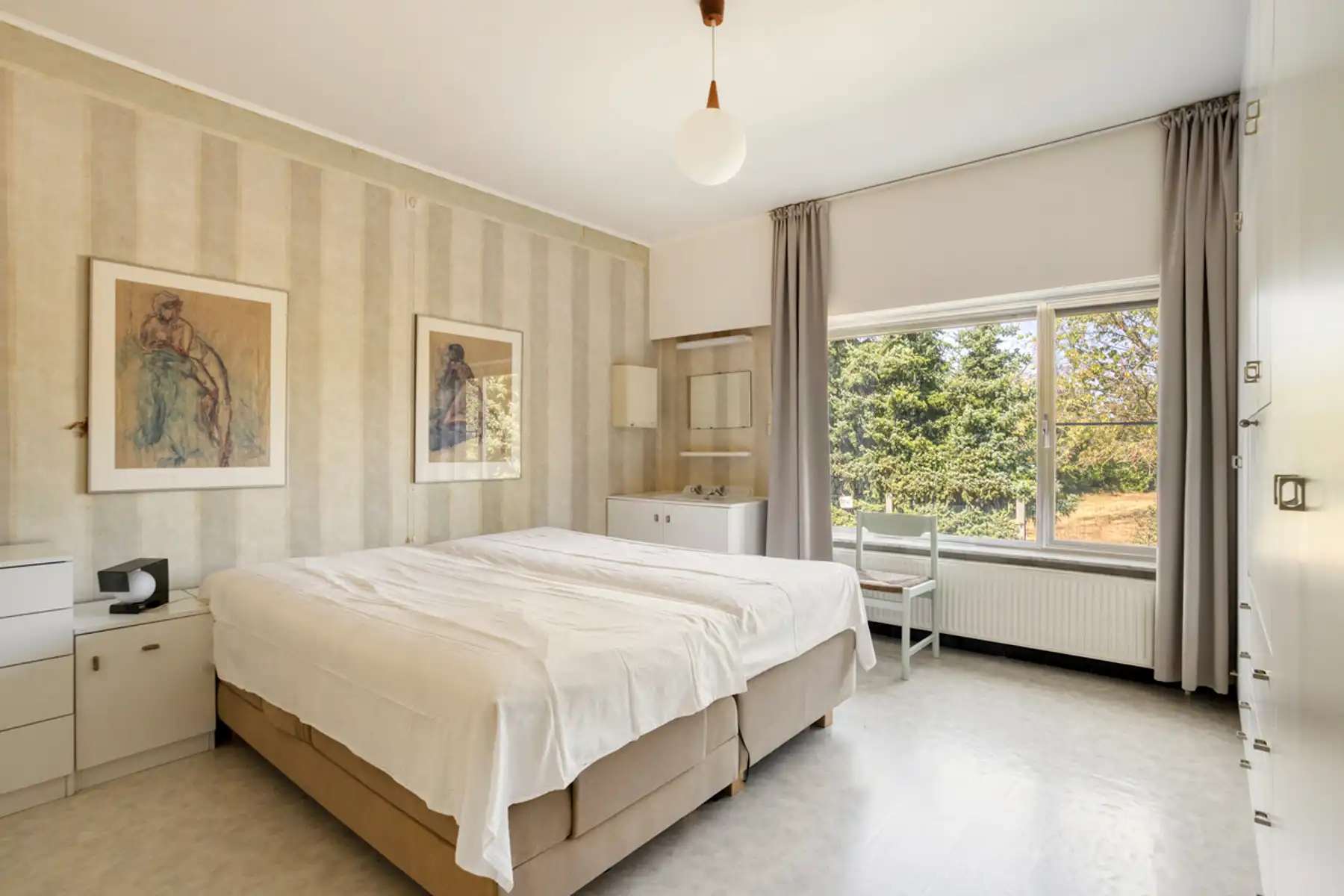 Bungalow (+/- 163 m²) + loods/werkplaats (>400 m²) + oprit foto 15