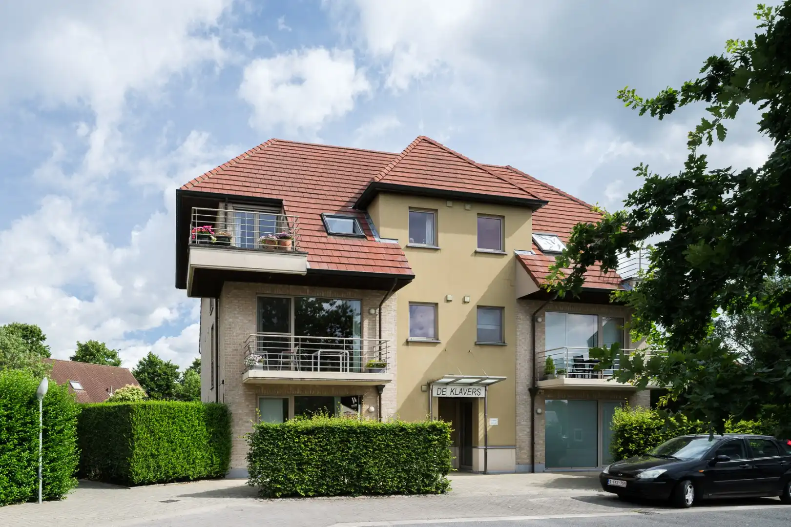 Instapklaar gelijkvloers appartement met 2 slaapkamers en zonnige privétuin foto 17