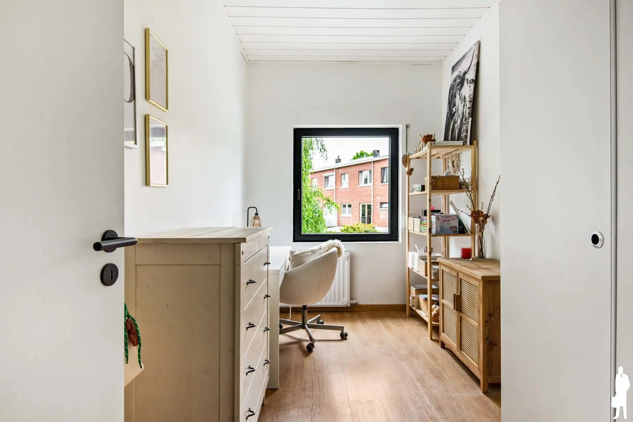 Instapklare gezinswoning met 3 slaapkamers en gezellige tuin foto 15