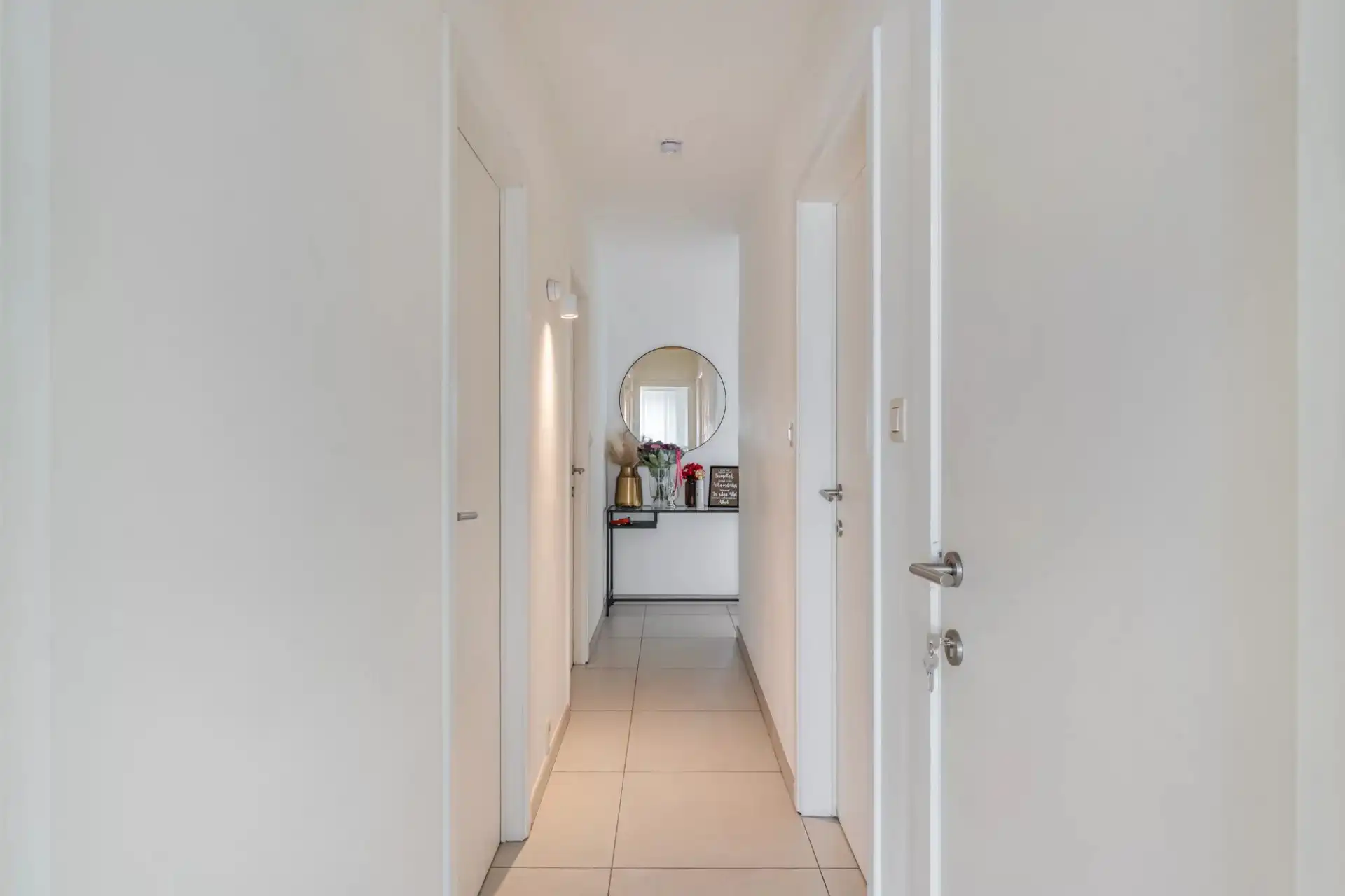 Instapklaar appartement met 2 slaapkamers in Koersel foto 4