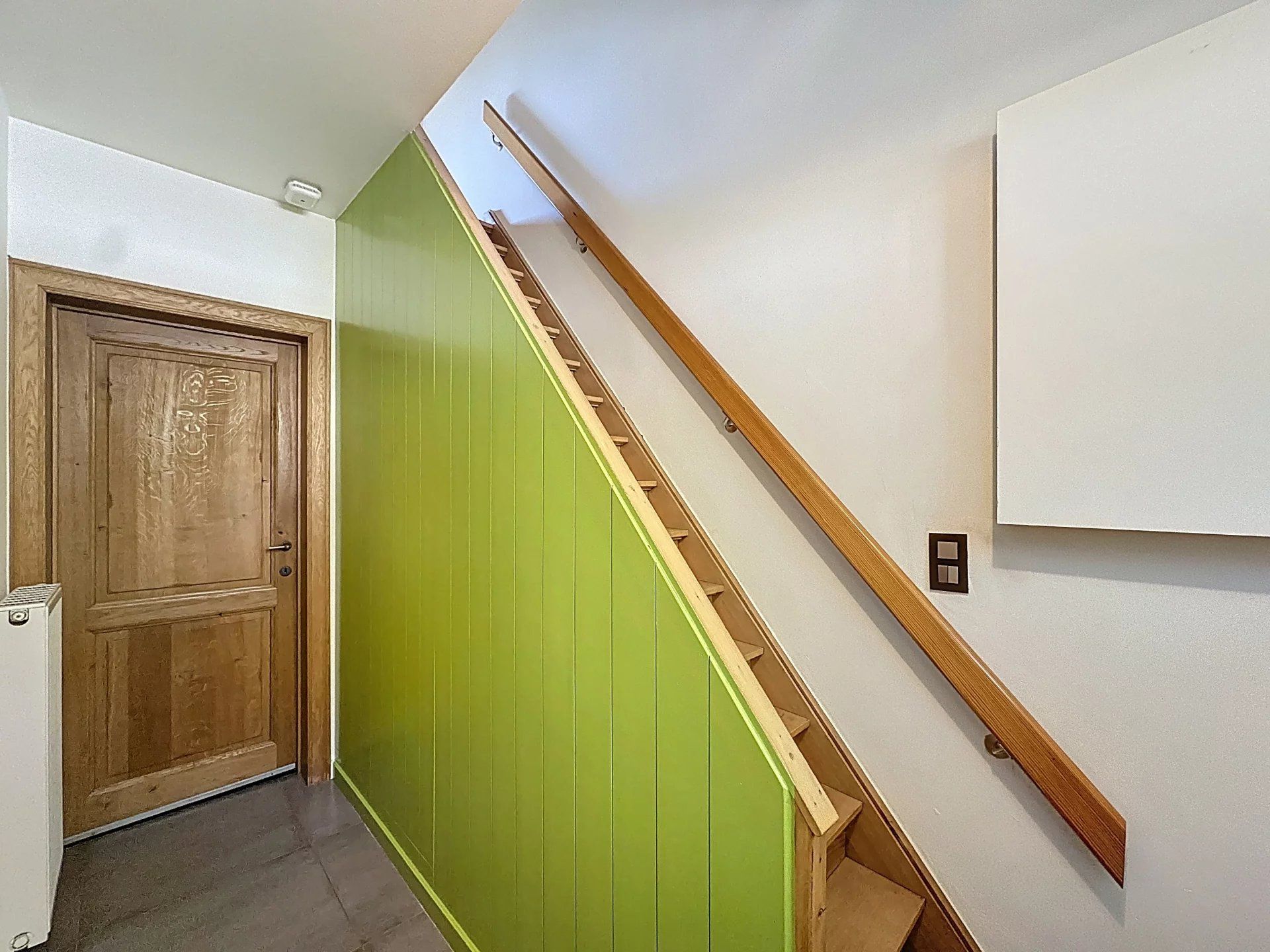 Moderne instapklare woning met 3 slaapkamers op mooi perceel foto 13