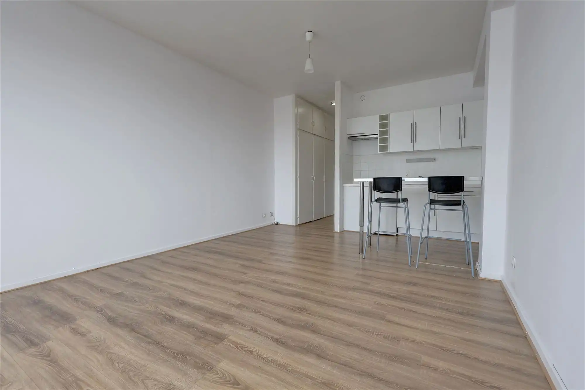 Instapklare studio nabij het Centraal Station Antwerpen! foto 4