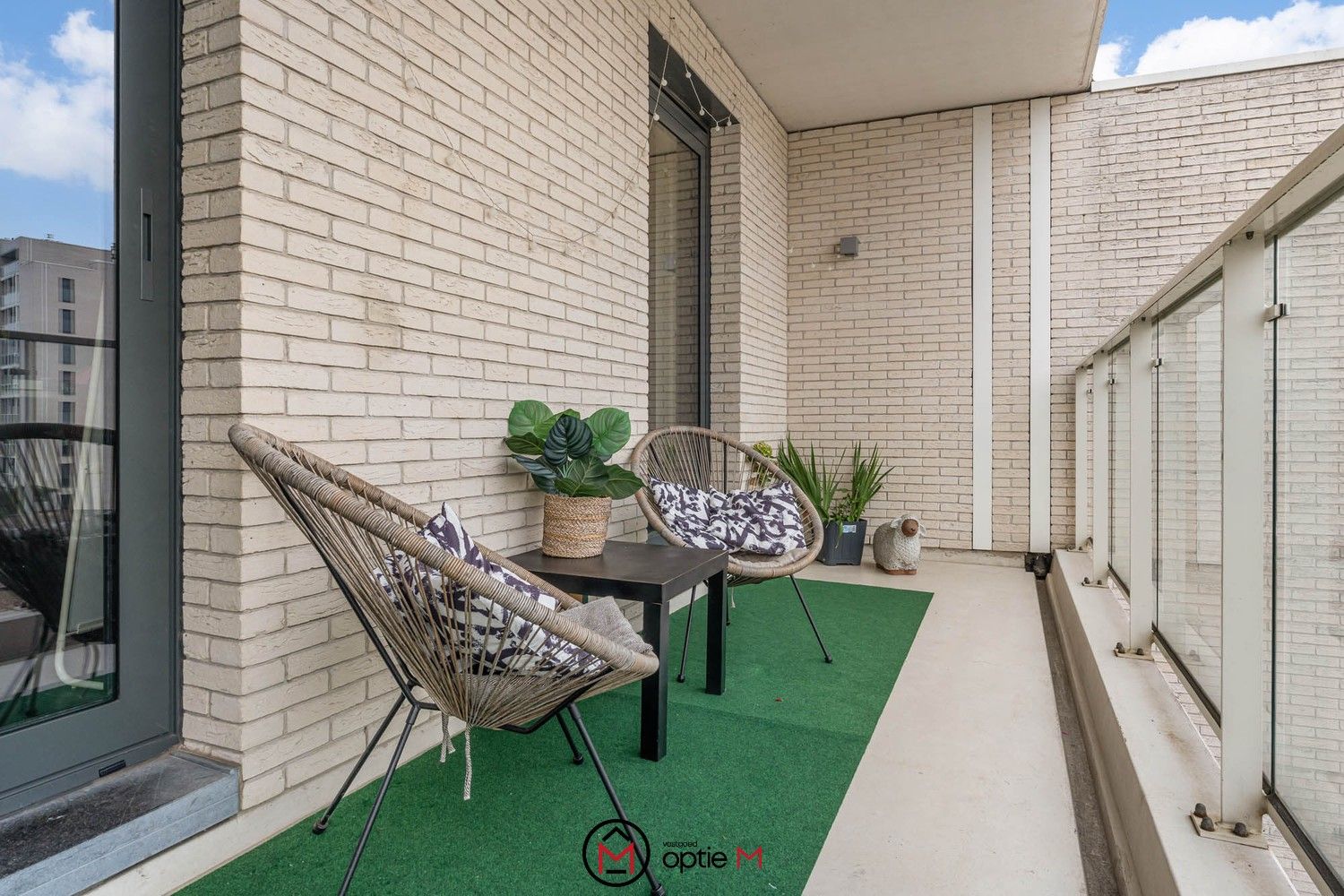 Lichtrijk appartement met ruim terras nabij centrum Hasselt foto 4