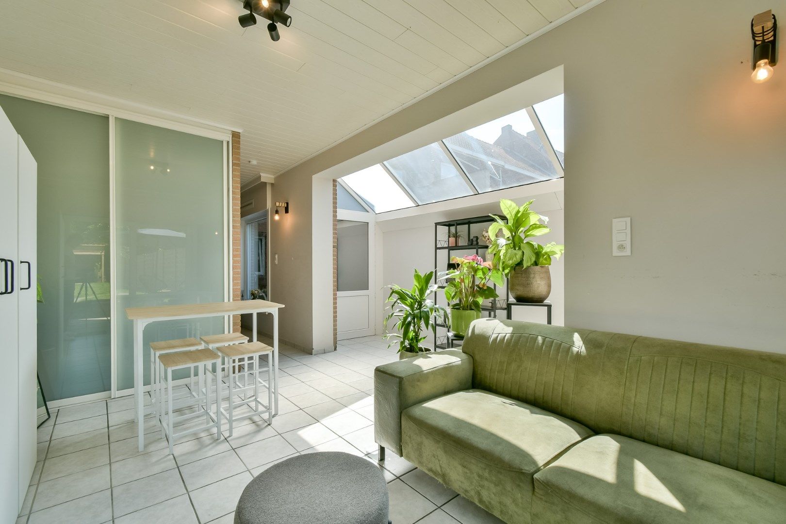 Instapklare woning in het centrum van Wevelgem! foto 11