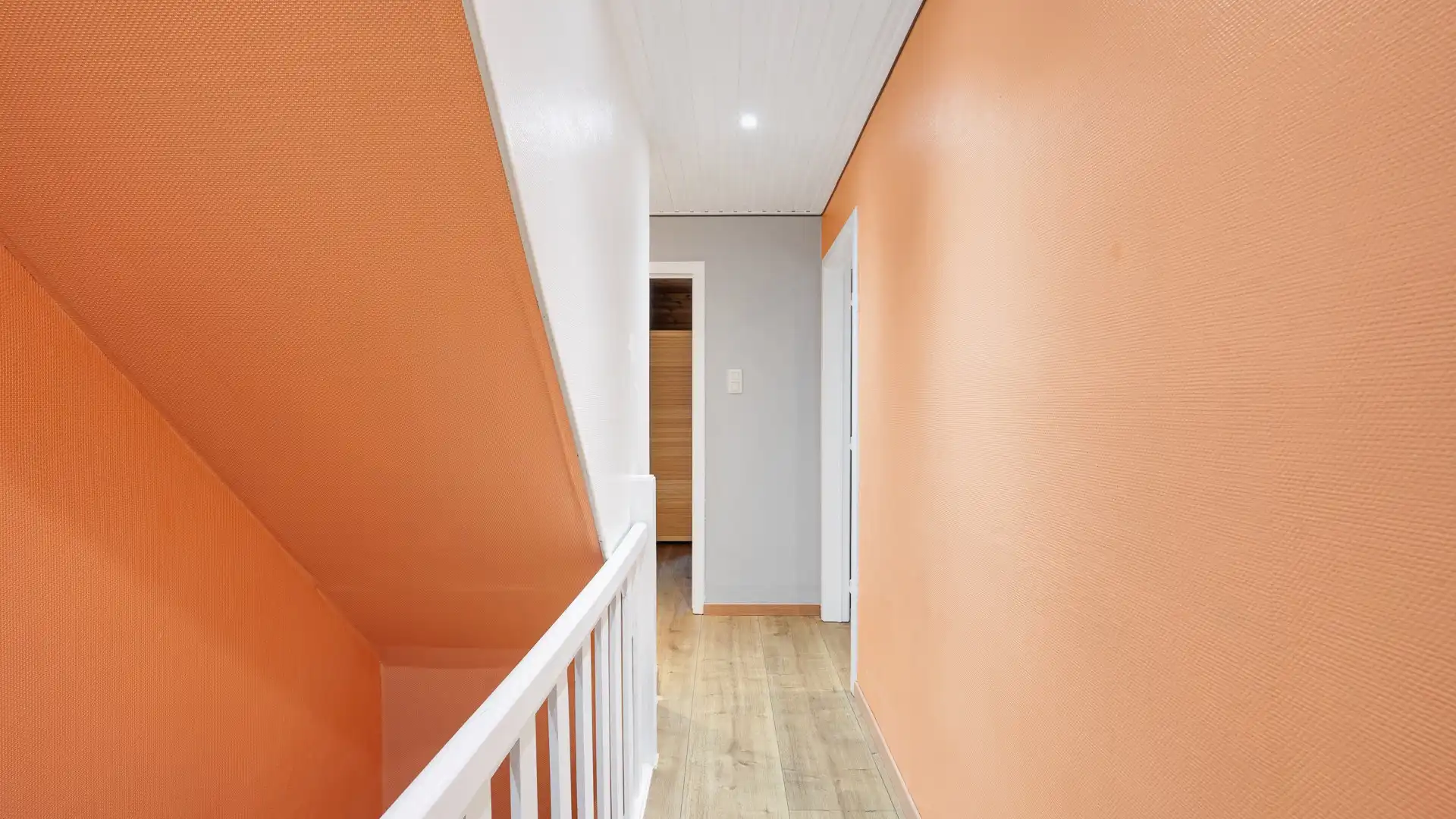 Leuke woning op slechts enkele passen van de Zeedijk foto 12