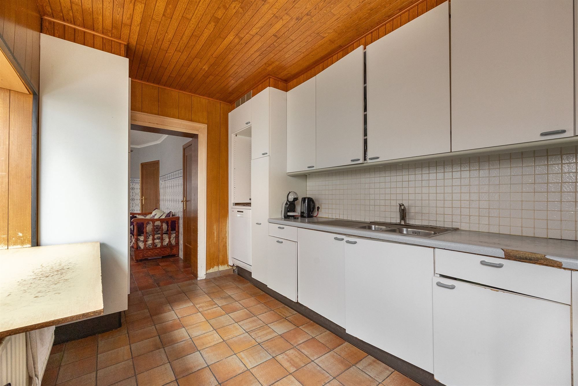 Gezinswoning met vier slaapkamers en tuin foto 10