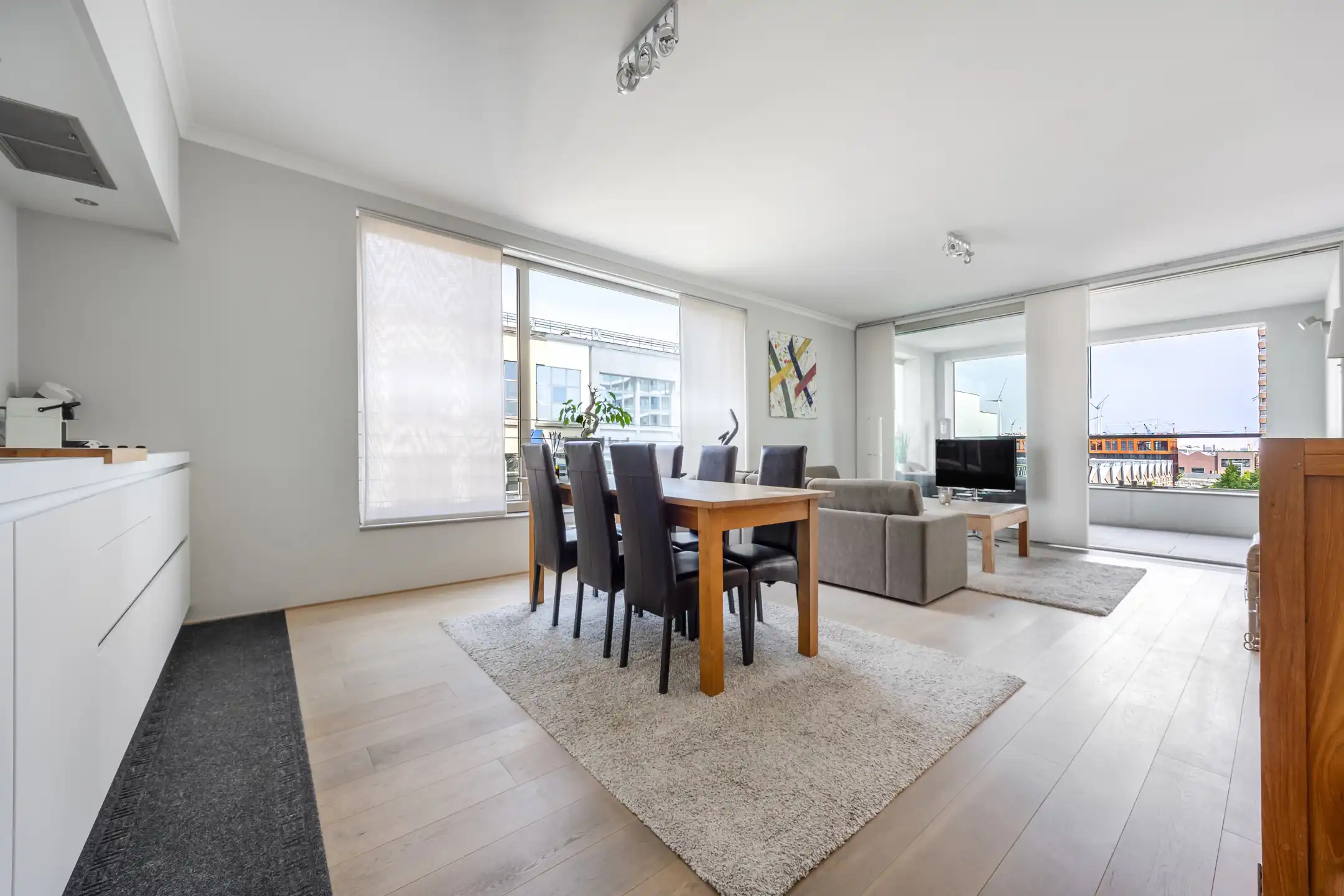 100m² wooncomfort op top ligging aan het Eilandje foto 2