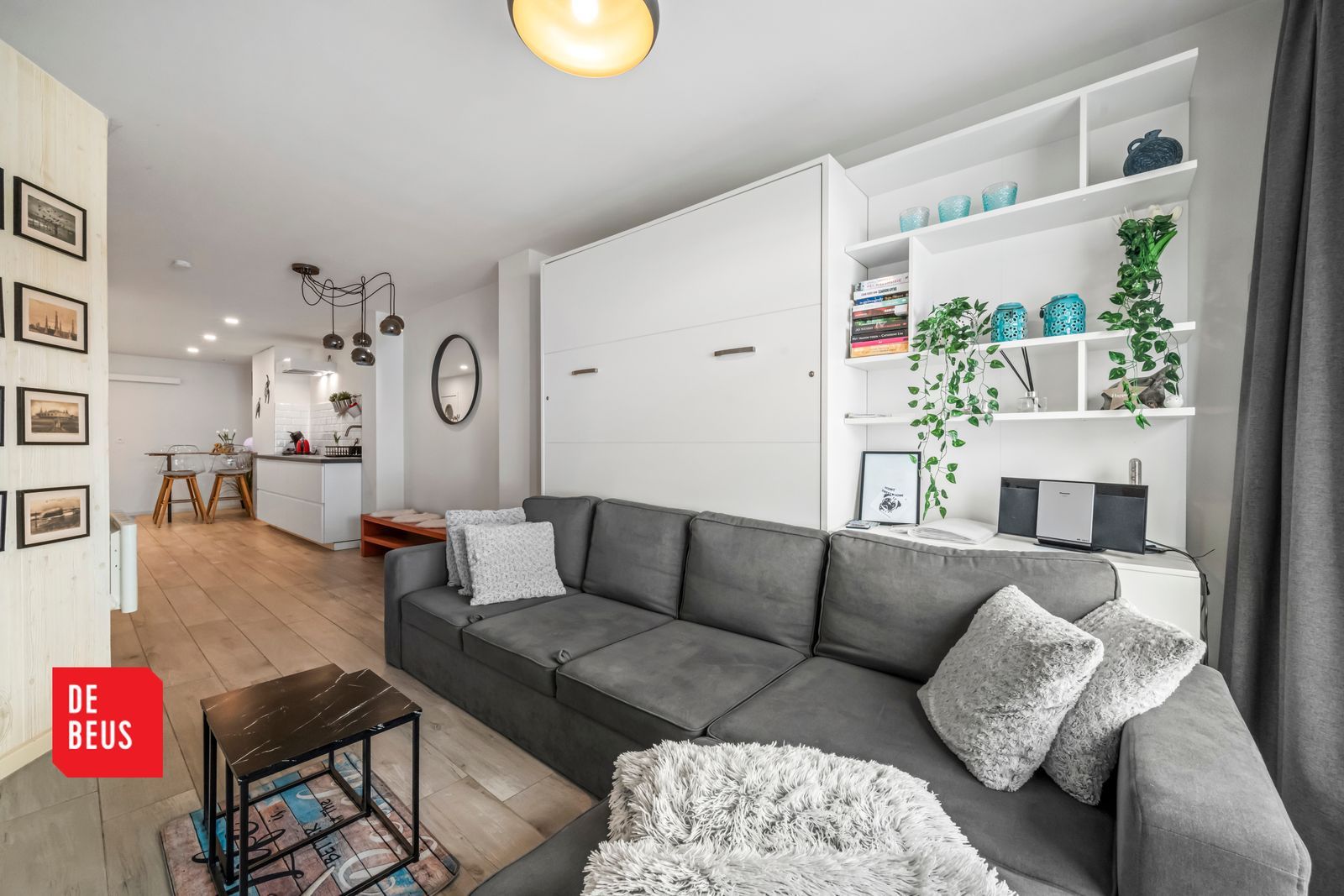 Hoofdfoto van de publicatie: Modern en gezellig appartement met 1 slpk én terras achteraan pal aan het strand !