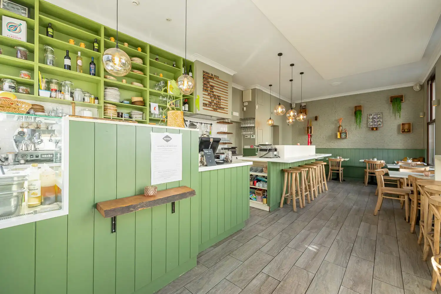 IN OPTIE: kevin@wellimmo.net voor meer info! Uitstekend gelegen en instapklaar handelsgelijkvloers met ruim terras op toplocatie te Antwerpen-Zuid foto 4