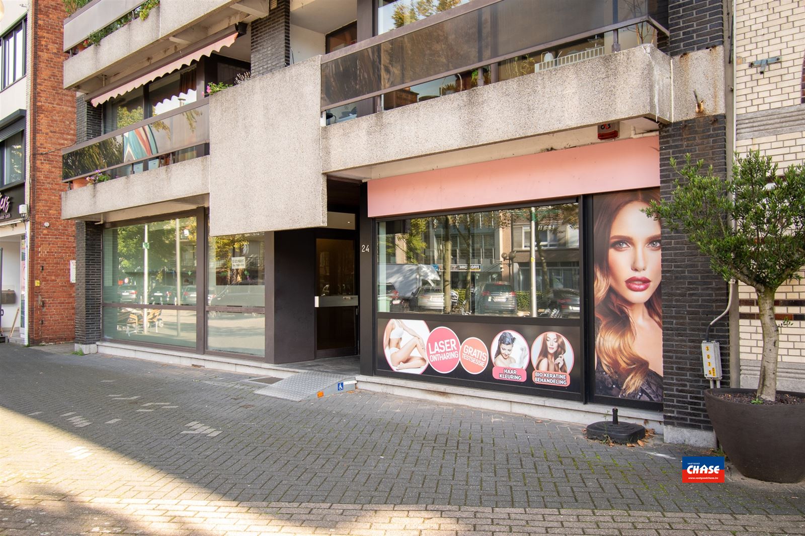 Handelsgelijkvloers in het centrum van Hoboken (ca. 85m²) foto 1