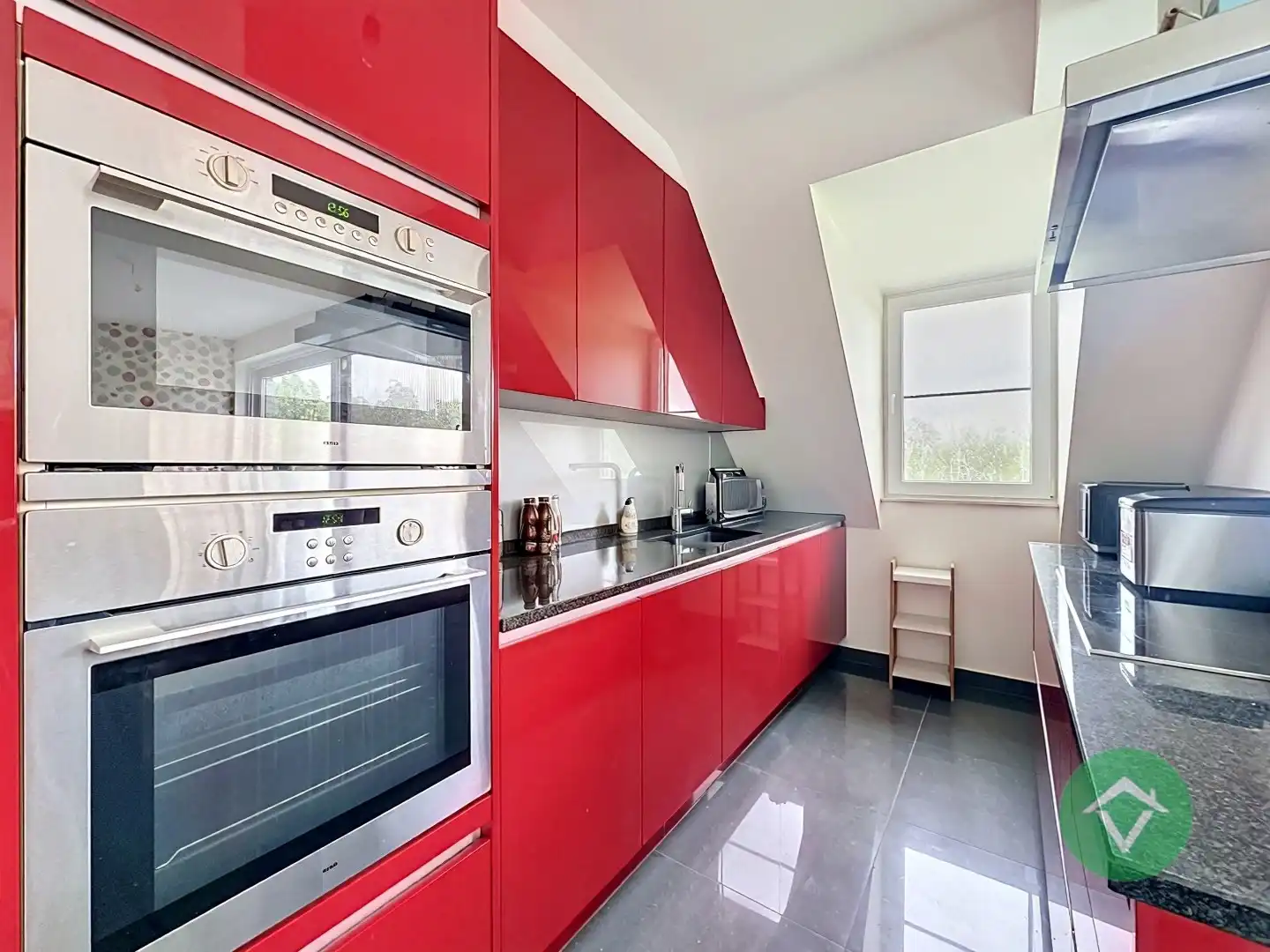 Lichtrijk appartement met garage en prachtig zicht op het park ’t Oosthof te Koekelare foto 9