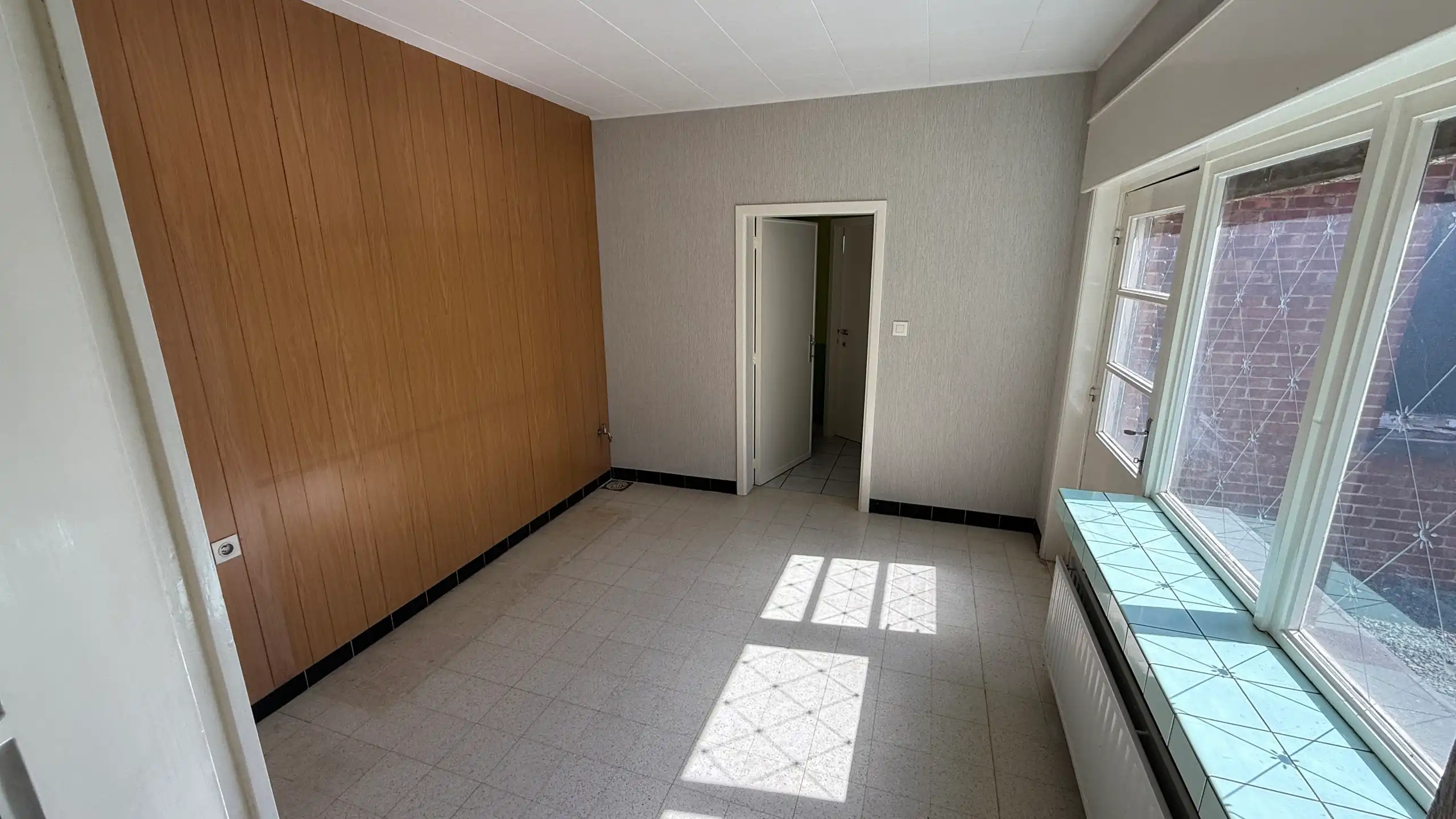 Te renoveren woning op prachtig perceel in het groene Baal foto 7