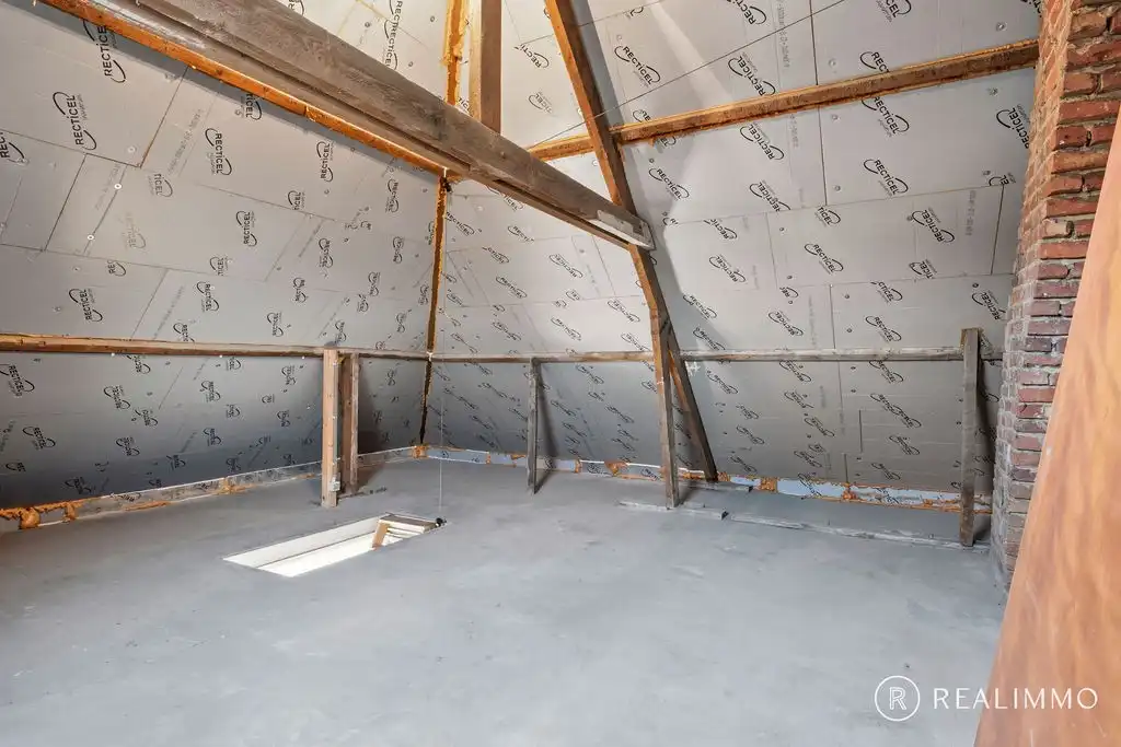 Ruime gezinswoning te Harelbeke foto 13