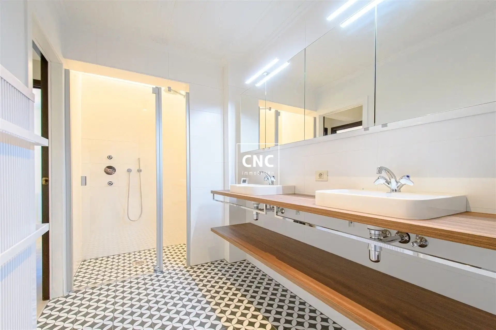 Vintage gerenoveerd duplexappartement nabij Zeedijk-Heist foto 11