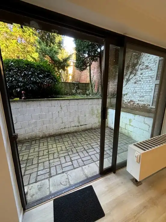 Centraal gelegen studio met terras foto 7