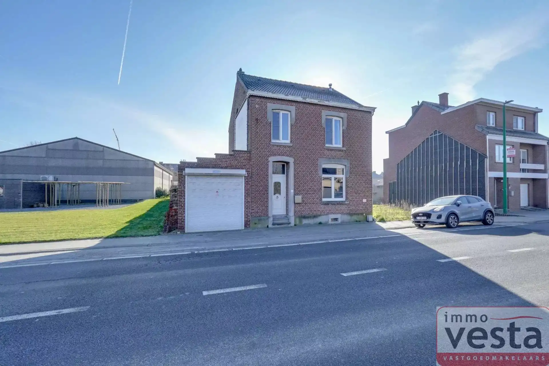 Ruime, instapklare woning op goede locatie foto 2