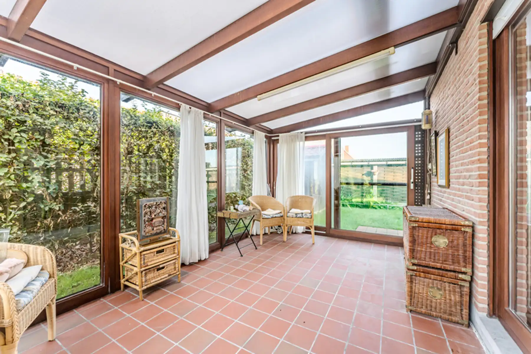 Vrijstaande woning op ruim perceel foto 9