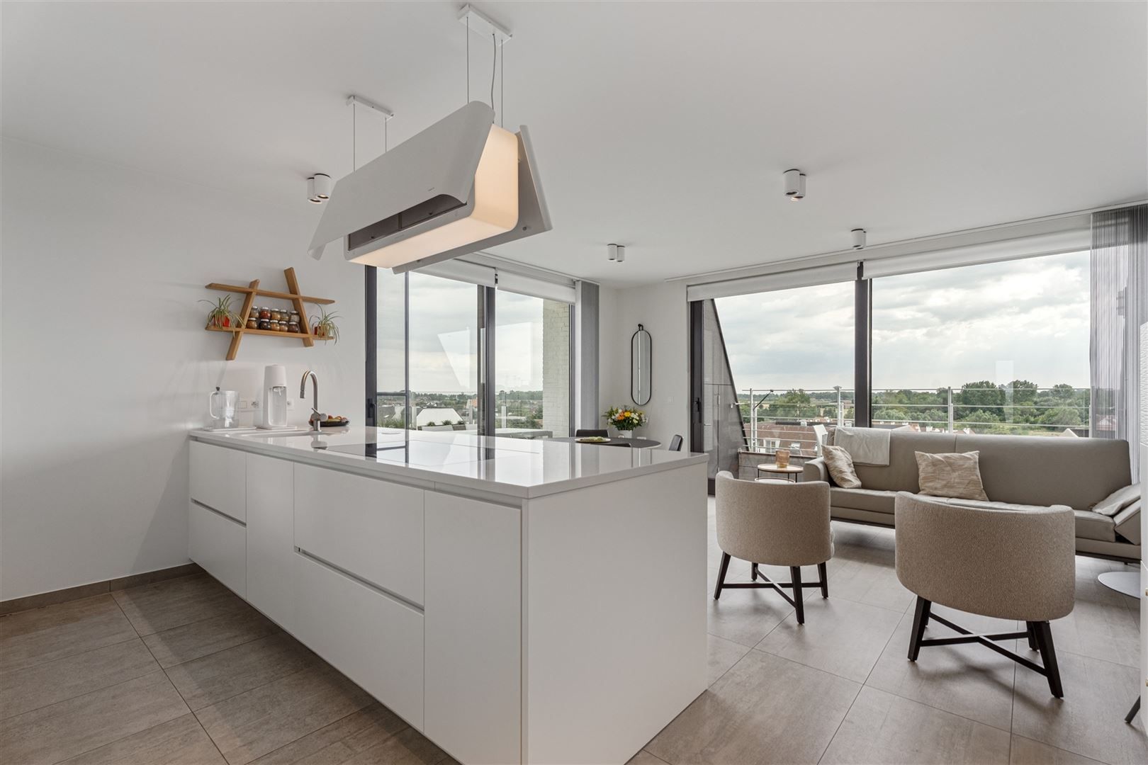Prachtig dak / hoekappartement met unieke zichten foto 4