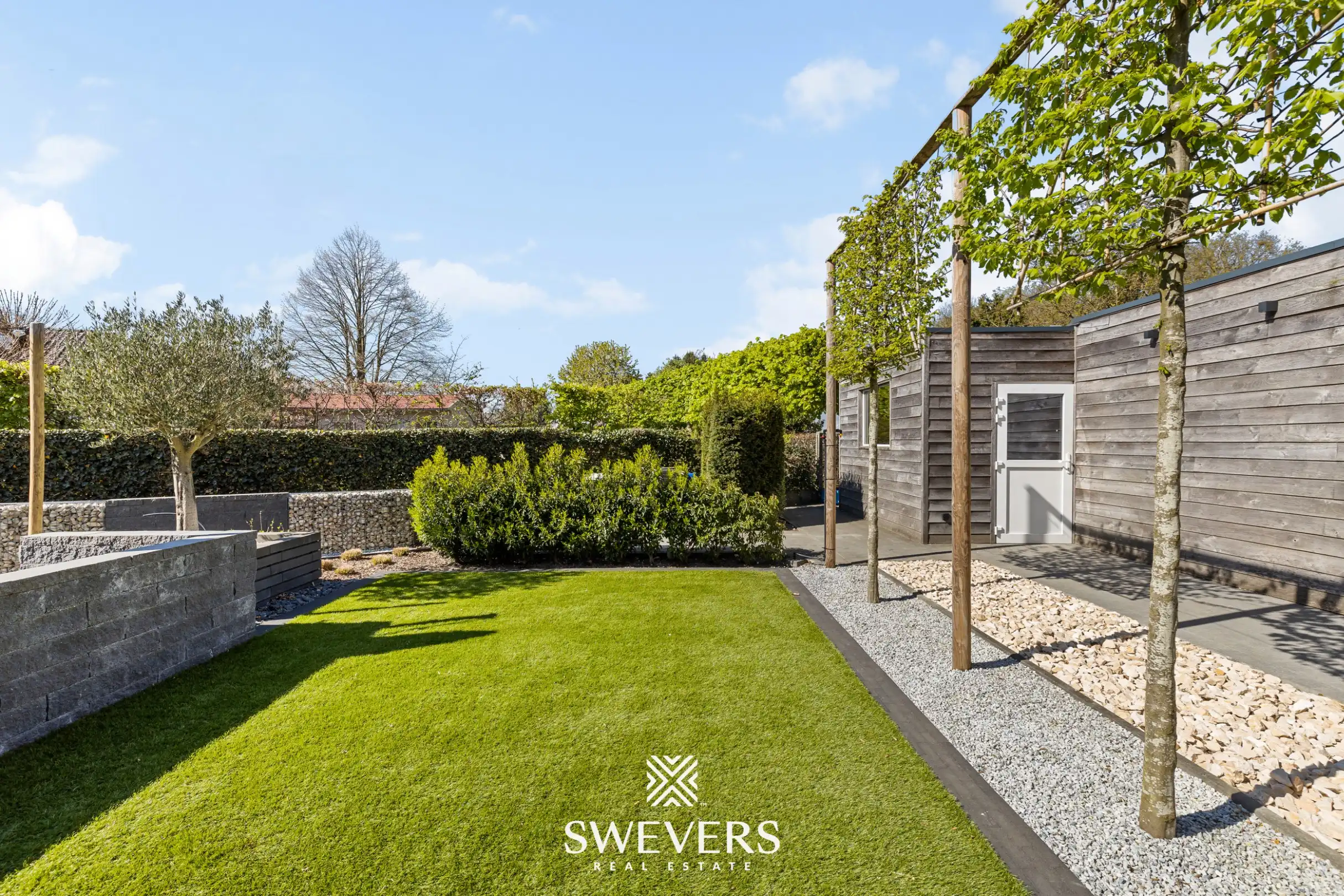 Instapklare woning met prachtig aangelegde tuin en bijgebouw in Helchteren foto 27