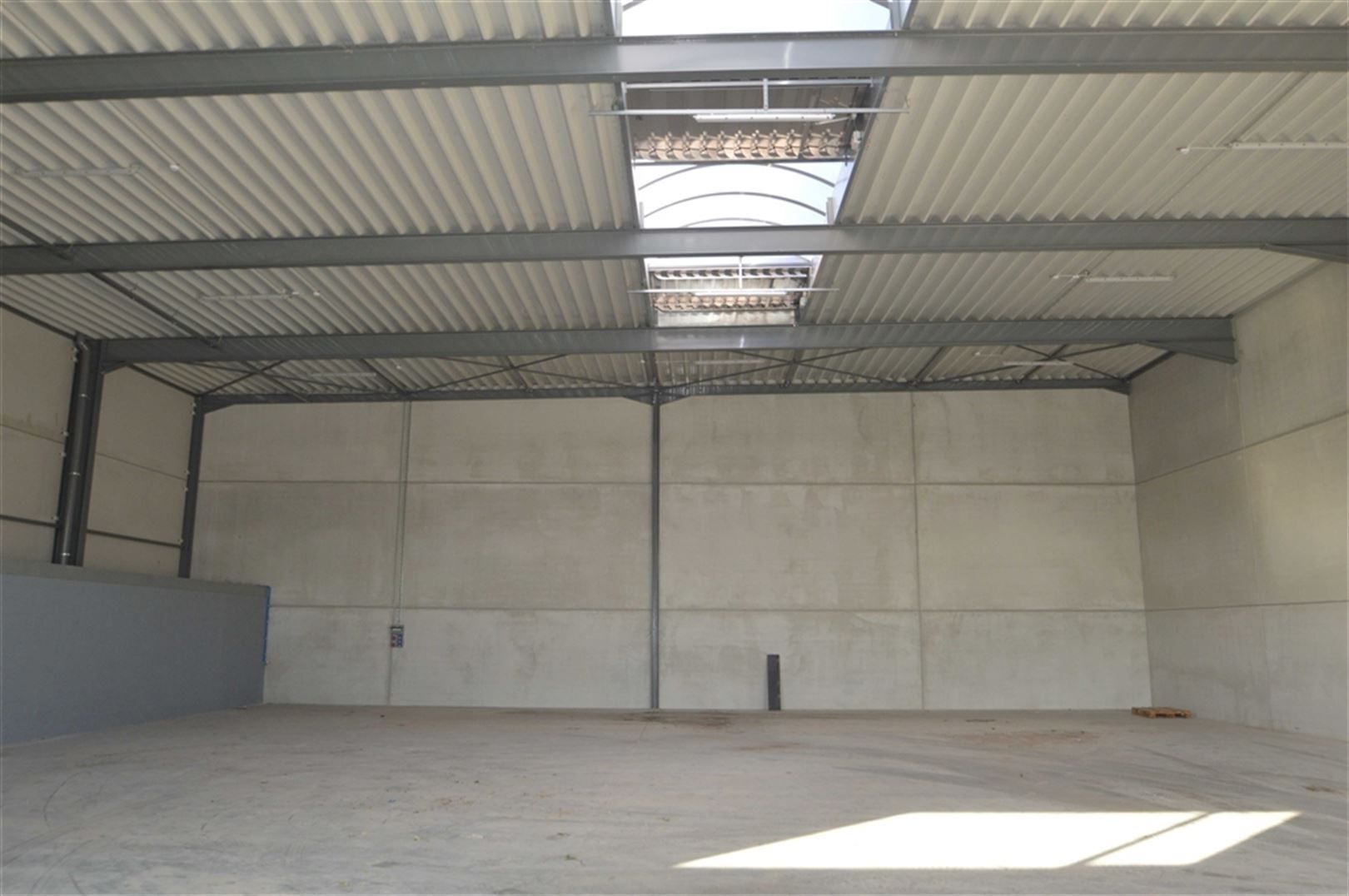 Nieuwbouw KMO units op strategische ligging  foto 16