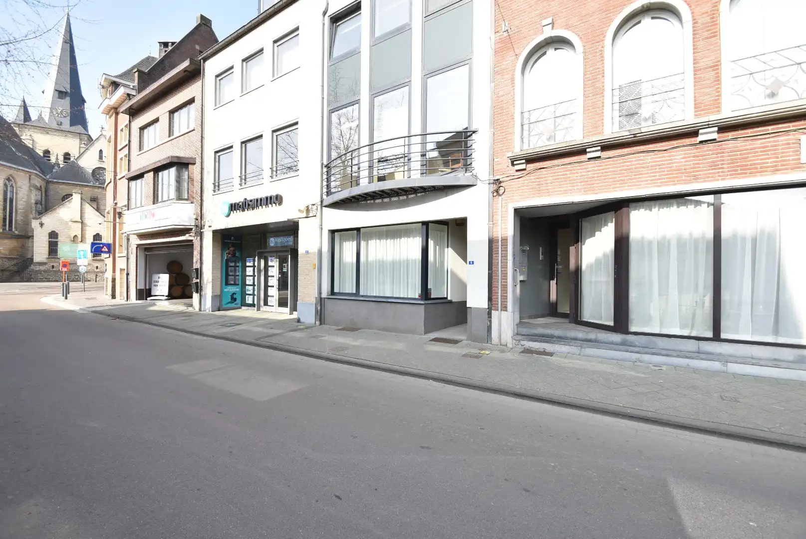 Uniek rolstoelvriendelijk en gemeubeld gelijkvloers appartement met terras dankzij hoogstaande architectuur  foto 30