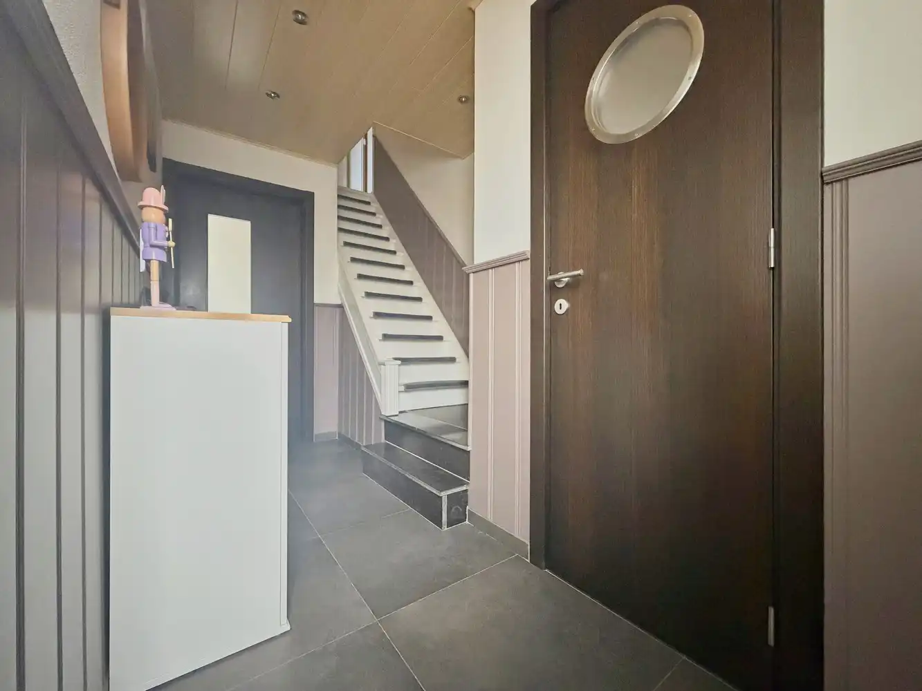 Lichtrijke woning met 3 ruime slaapkamers + zonnige tuin foto 3