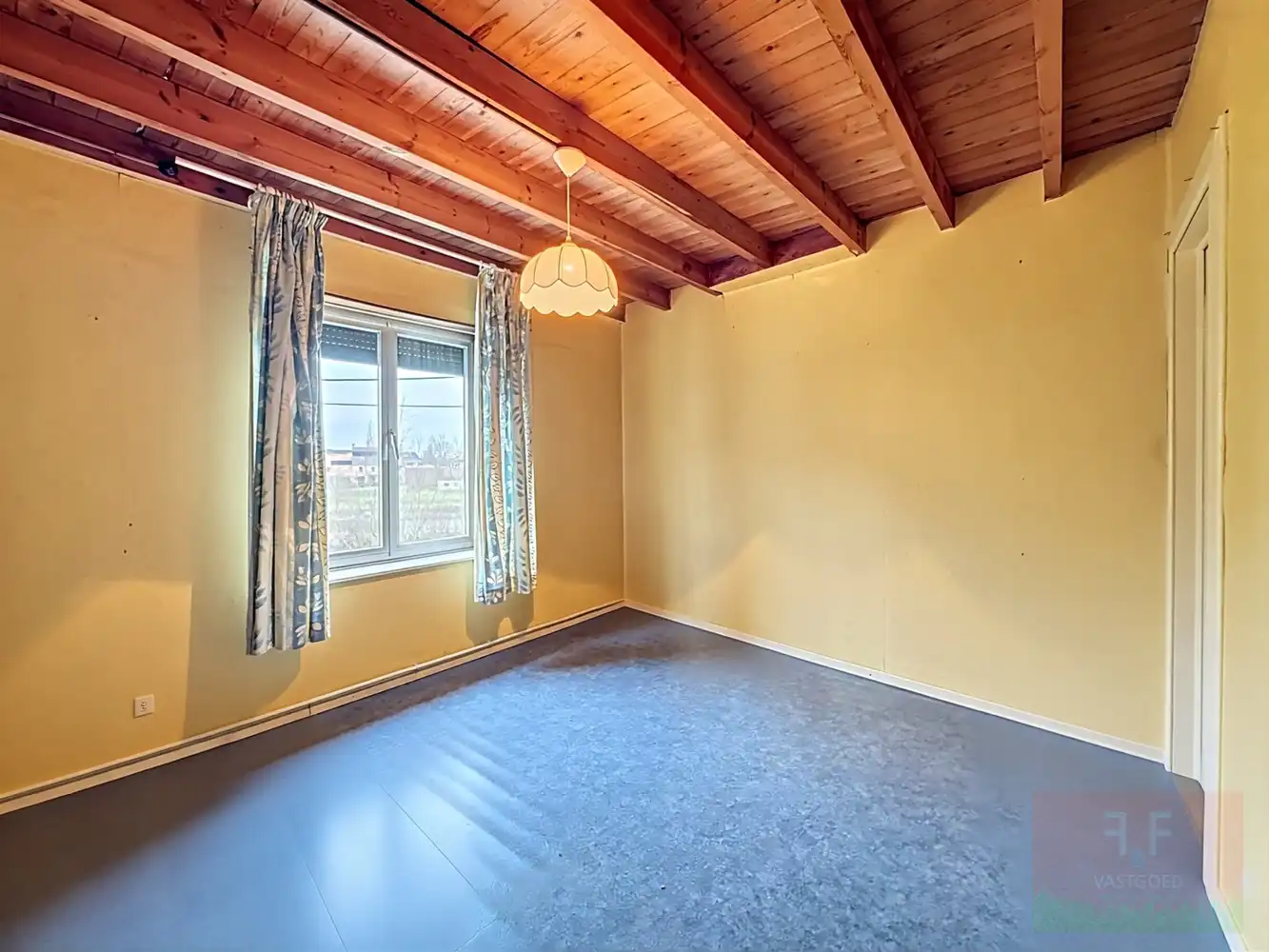 HOB met garage en grote Zuidgerichte tuin in het pittoreske Scheldewindeke foto 10