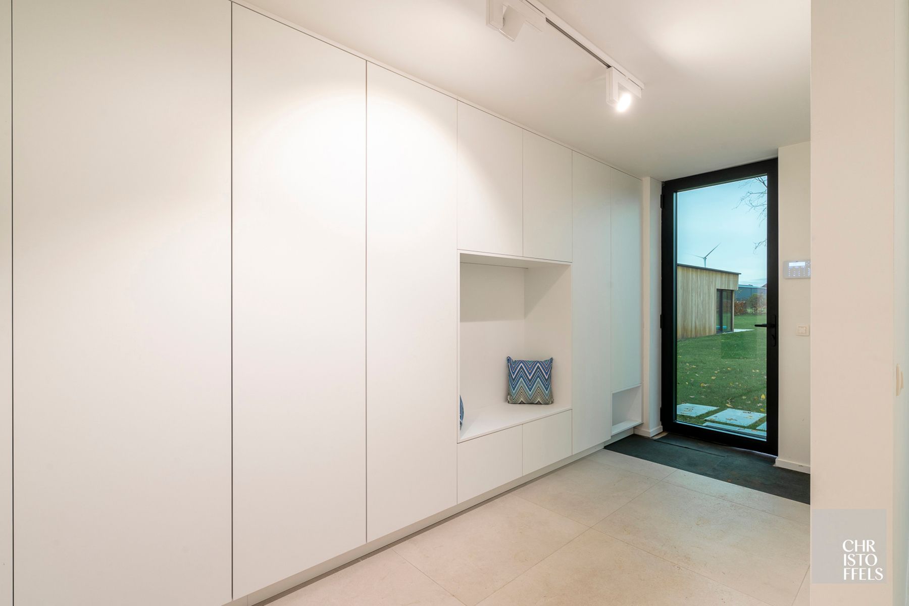 High-end gerenoveerde eigentijdse villa op een perceel van 4.379m² te Hasselt! foto 31