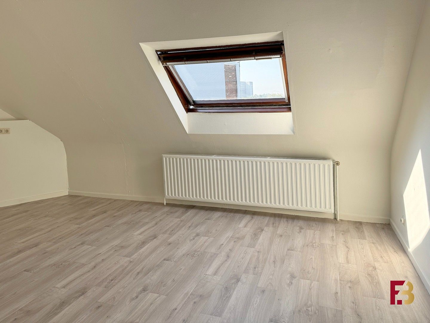 Ruime woning met polyvalente ruimte en 5 slaapkamers te Gent foto 12