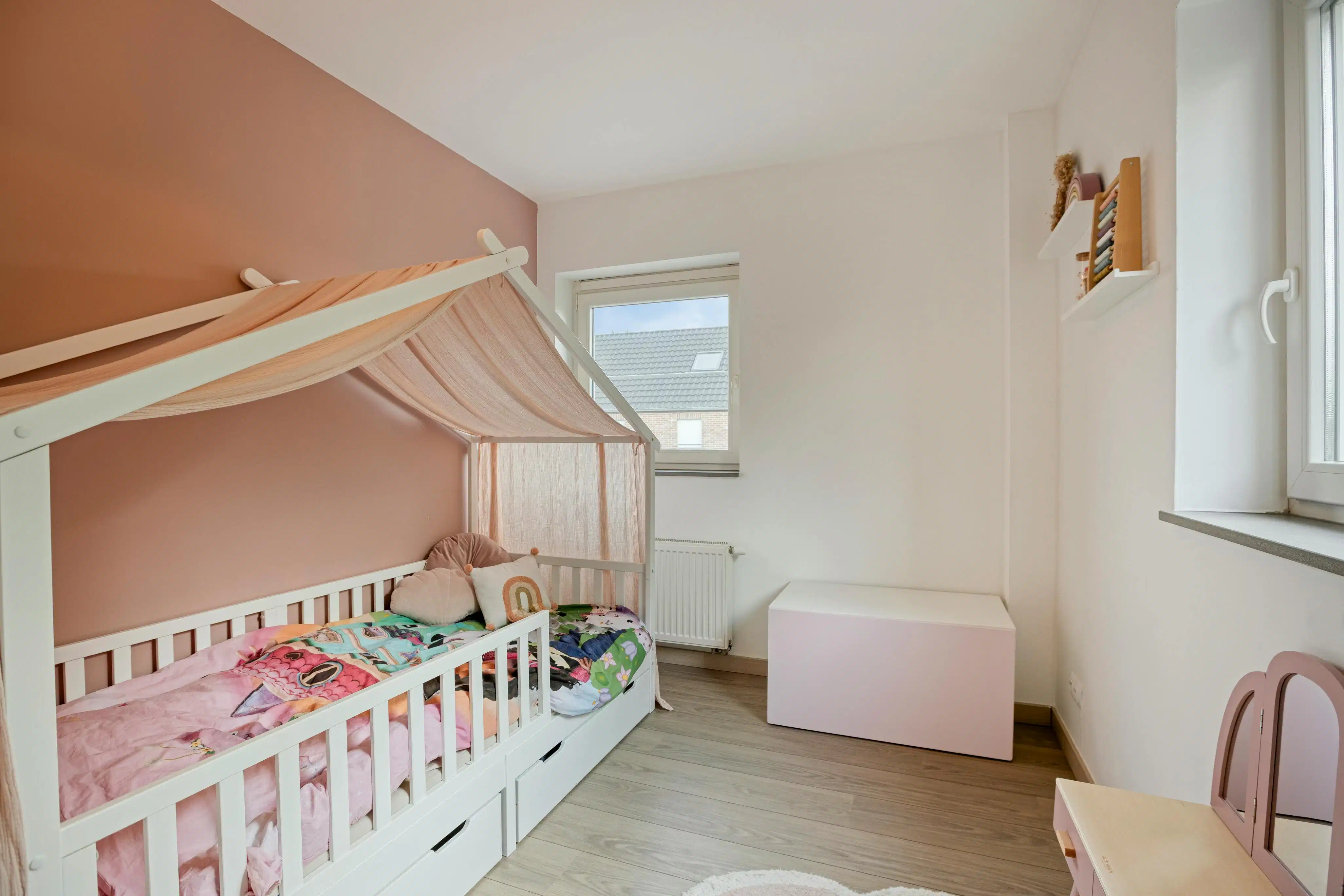 Halfopen huis te koop in Ieper met 3 kamers, garage en tuin foto 29