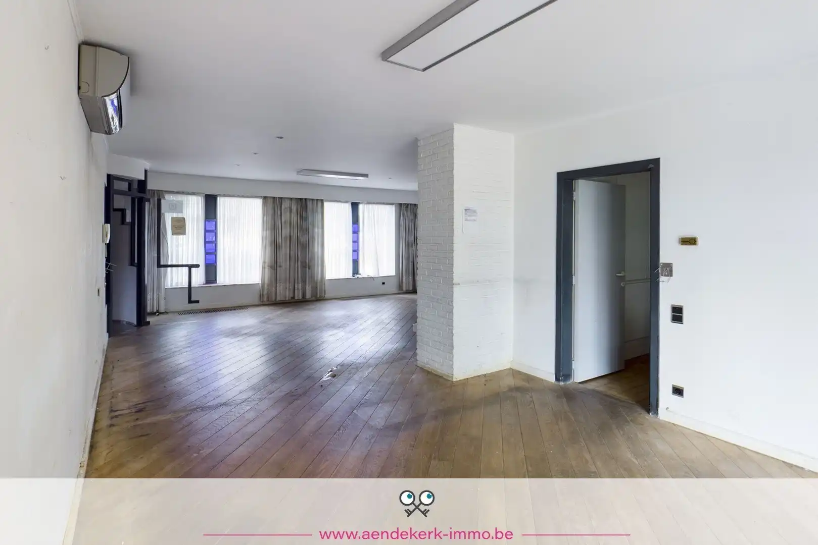 Ruime gezinswoning met handelsruimte in Kinrooi foto 13