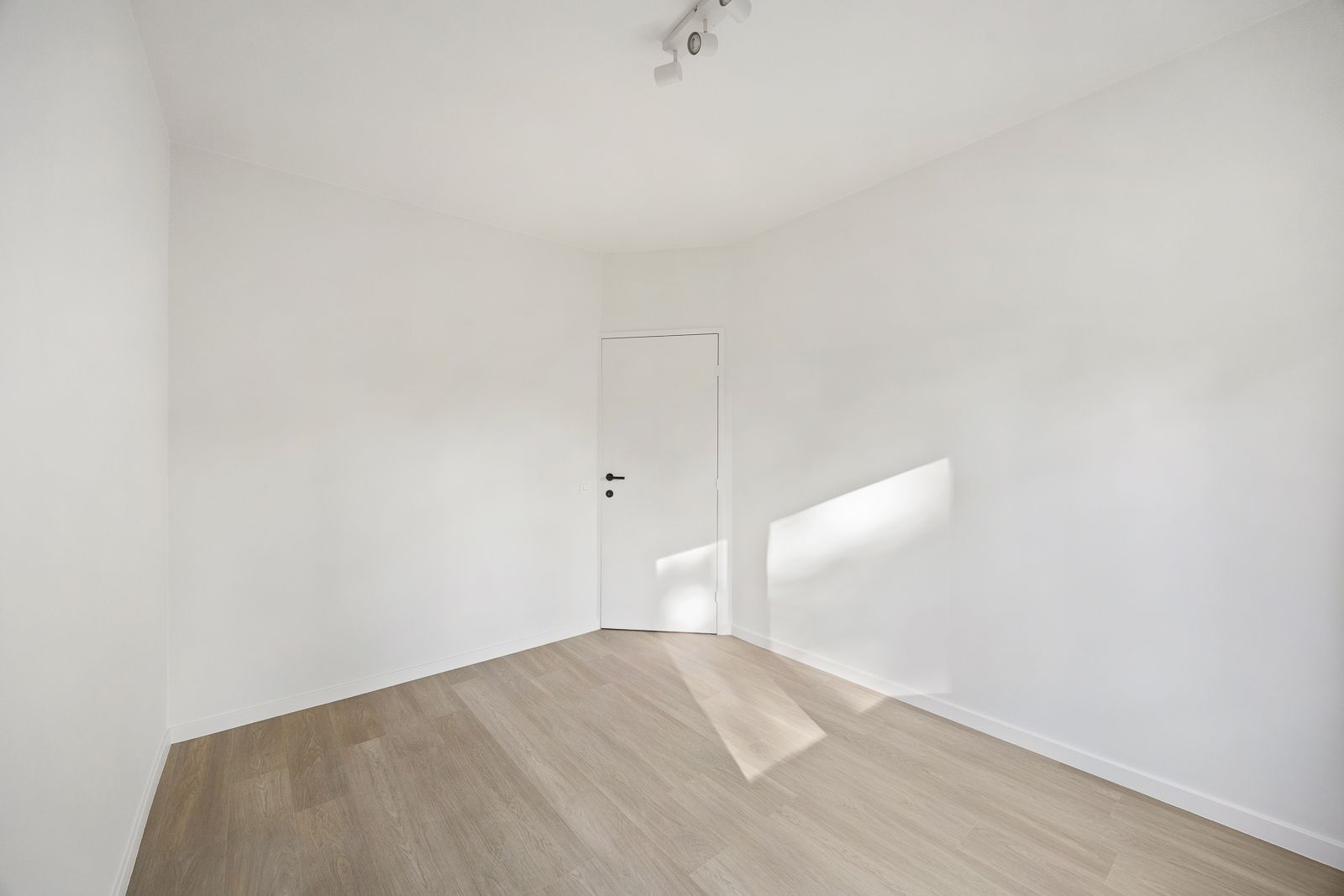 Instapklaar, energiezuinig appartement met 2 slaapkamers en garagebox foto 7