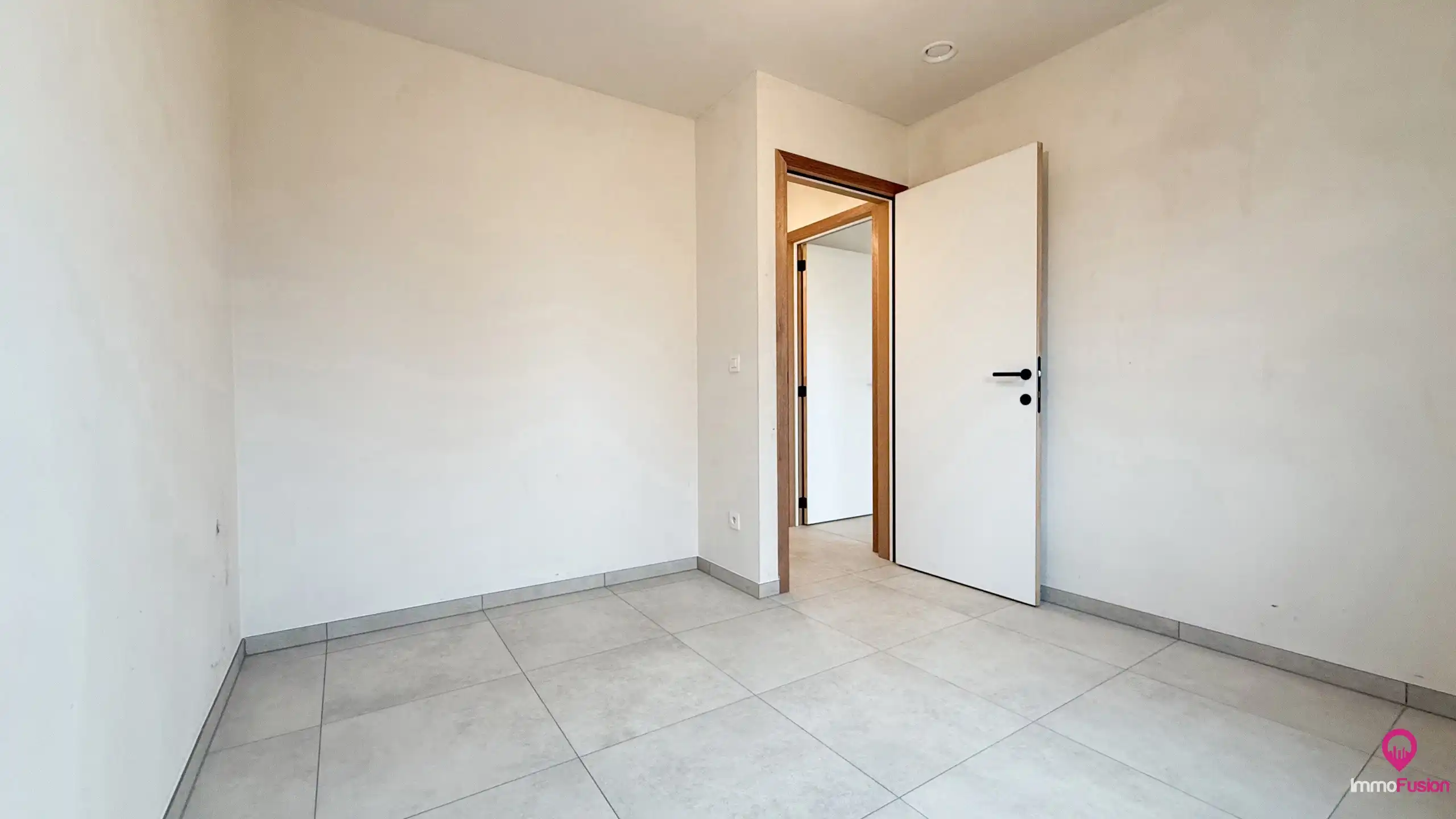 Nieuwbouw met 4 slpks en aangelegde tuin E-peil 4 te Koersel foto 15