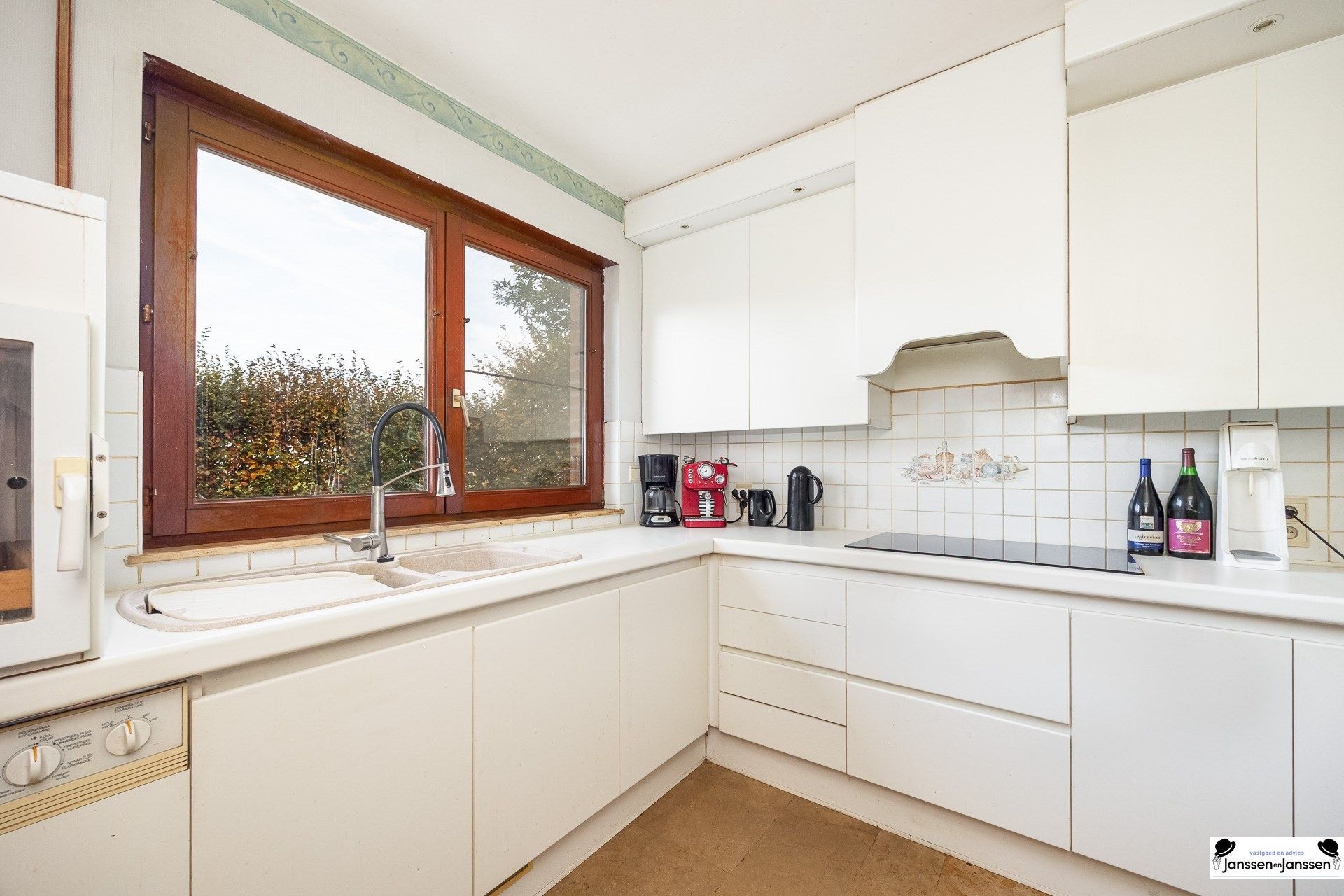 Landelijk gelegen woning op een perceel van ruim 6.000 m² foto 10