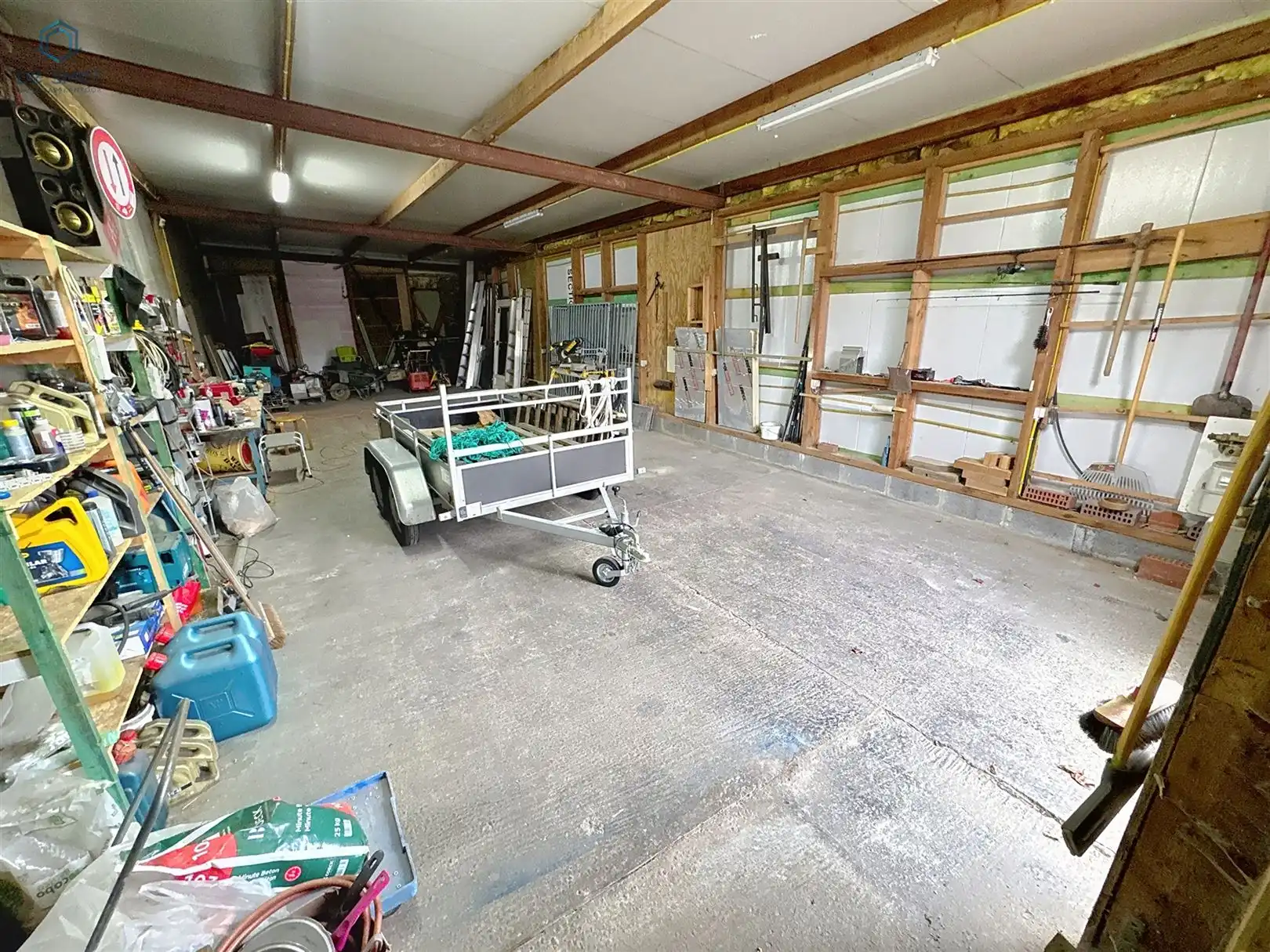 MAGAZIJN/BOUWGROND TE KOOP IN LIERDE foto 2