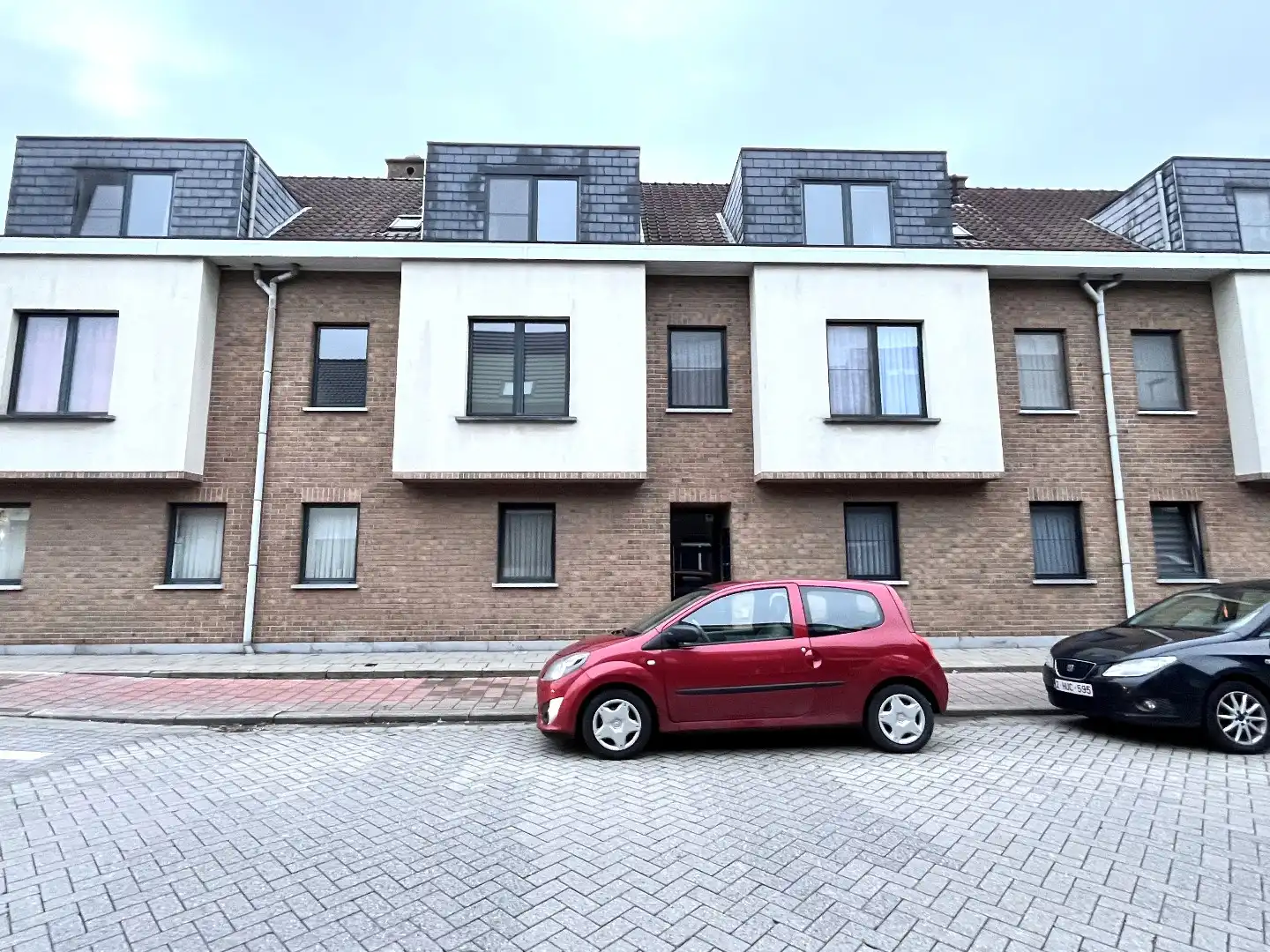 Comfortabel appartement met garage foto {{pictureIndex}}